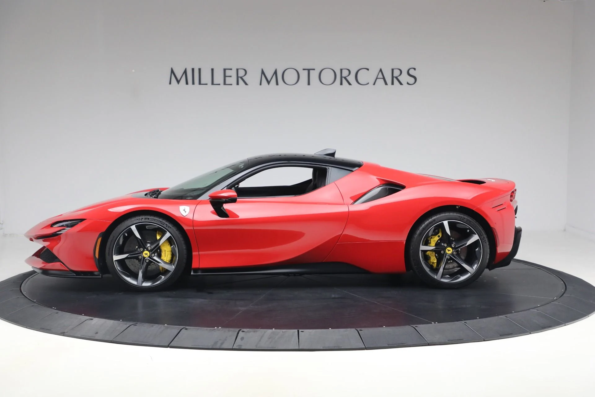 mph002_762468620_Used_2023_Ferrari_SF_90_Stradale_1790624434_6a1995097b