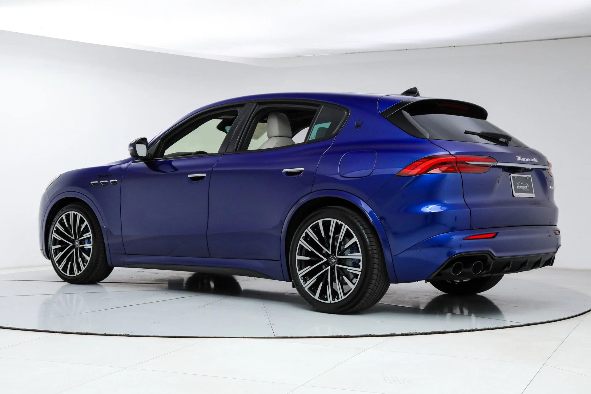 mph002_766902945_fc3739a58ed3f9bfe8509f27f3bc42ef_cd73dda49c