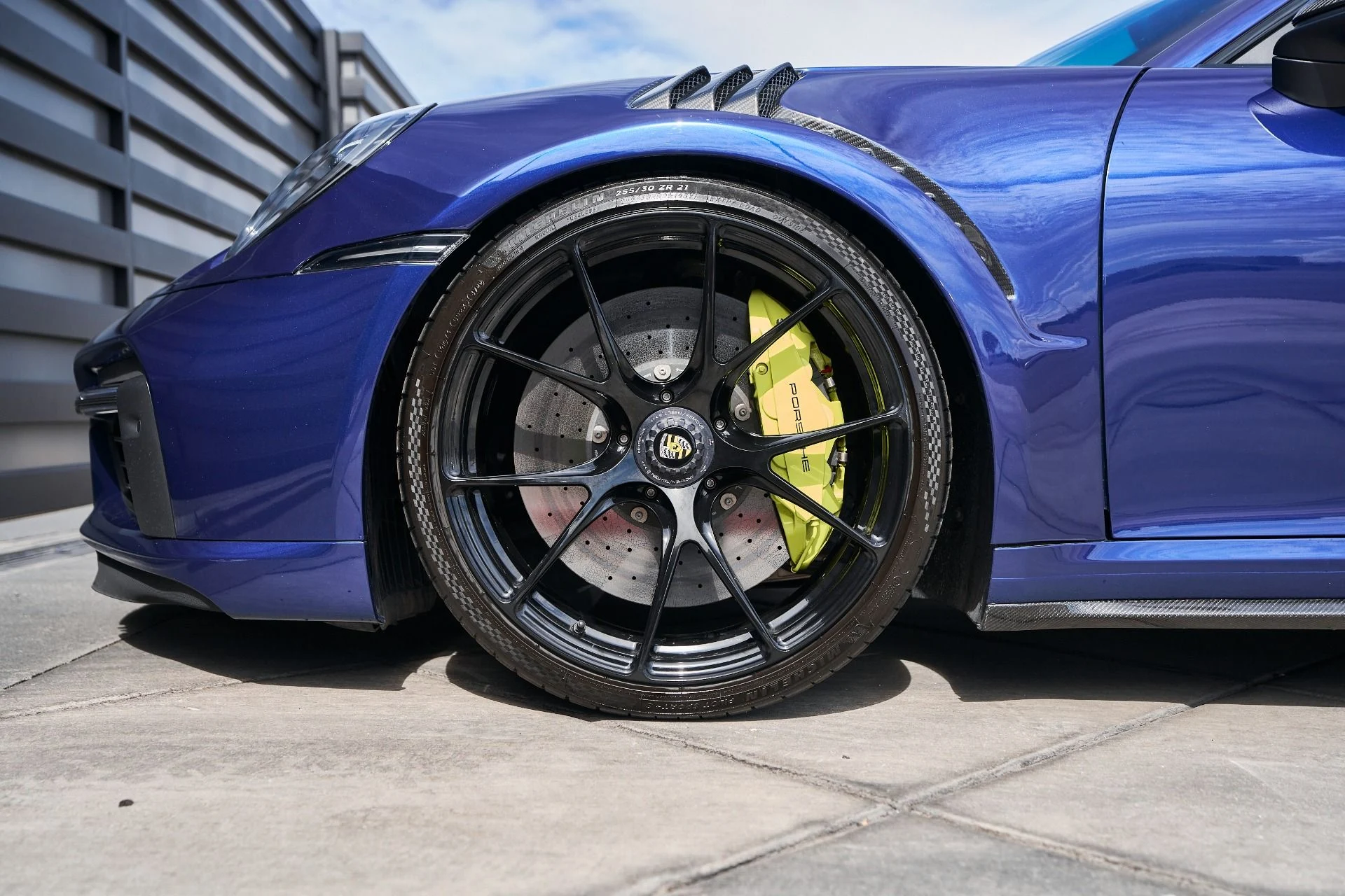 mph002_772841660_Used_2022_Porsche_911_Turbo_S_1760421812_ea3c2ea122