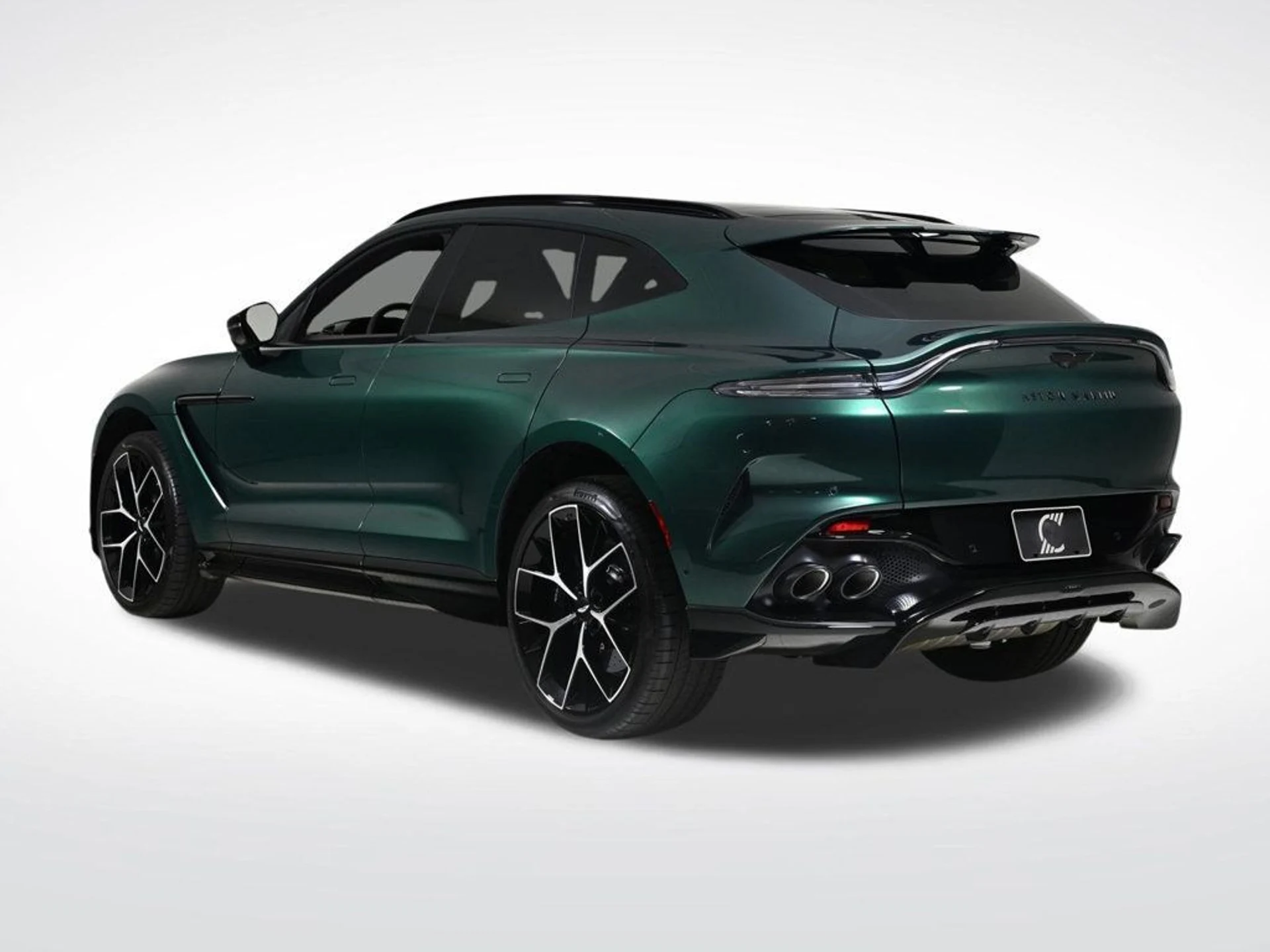 mph002_774473904_new_2026_aston_martin_dbx_707awd_11350_22961642_3_1024_4f2cd891a0