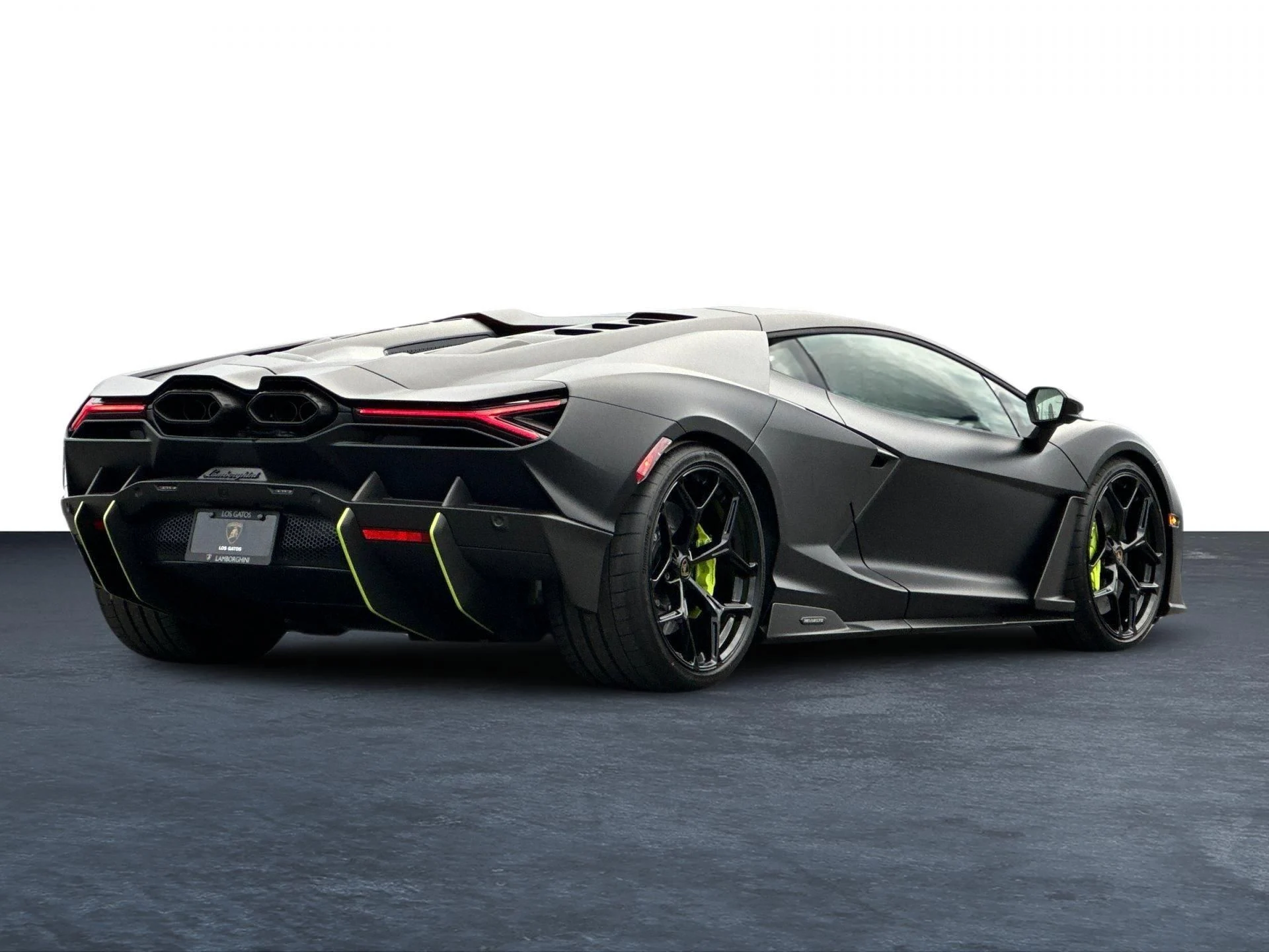 mph002_777556258_New_2026_Lamborghini_Revuelto_1772877554_d66e0148b6