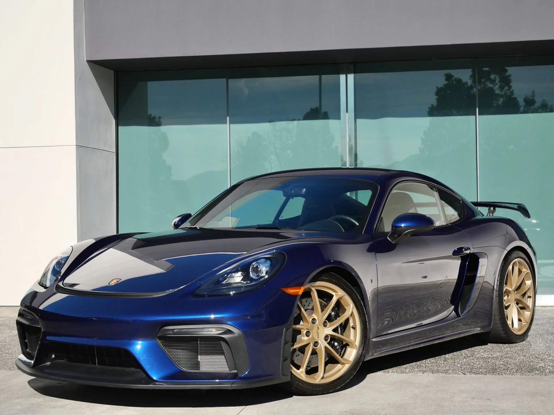 mph002_786473989_b5a230f786a957326e6ee2e194b517dax_b99f625e51