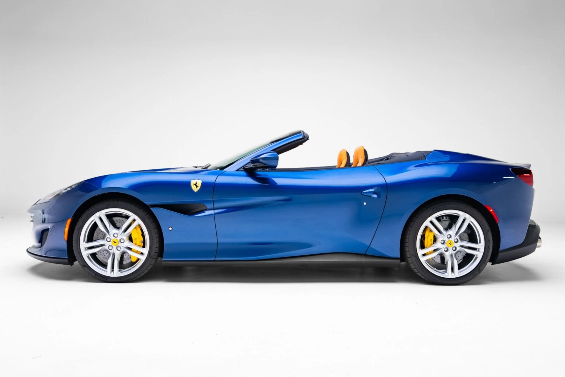 mph002_801588689_Used_2020_Ferrari_Portofino_1771522372_e235224d8e