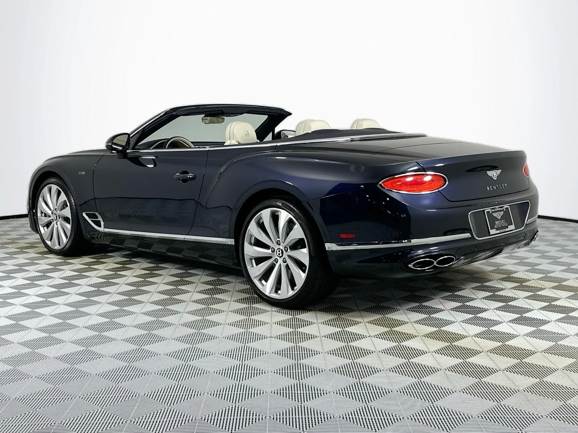 mph002_801799306_3_5d917f869f