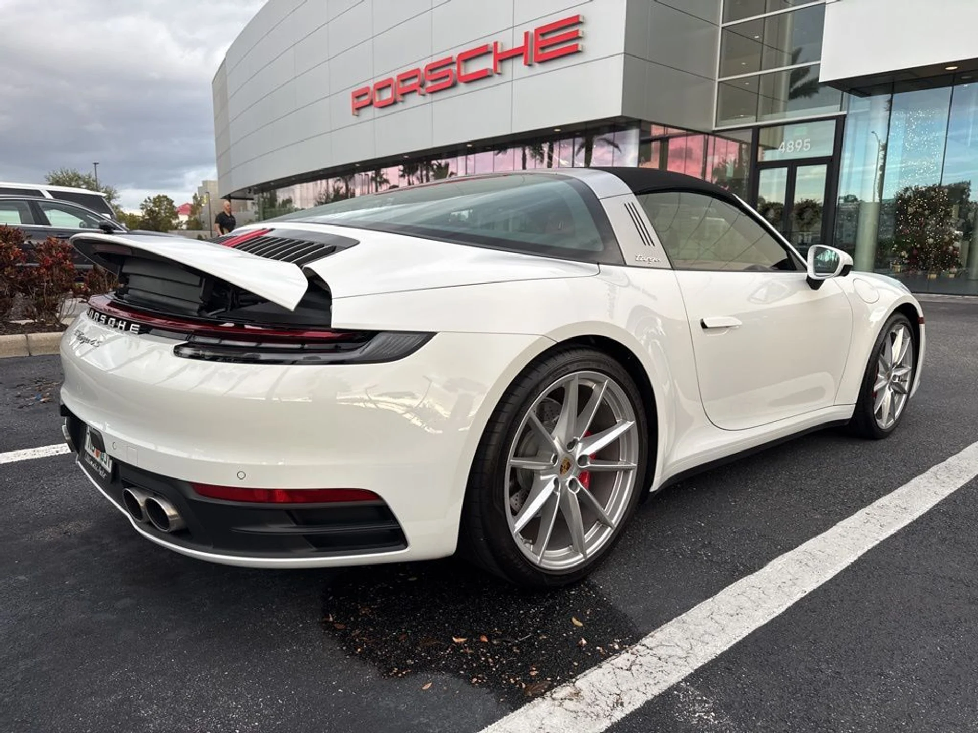 mph002_802037564_5bc175c5976150f8aa5ae3925807083cx_2386c27b0d