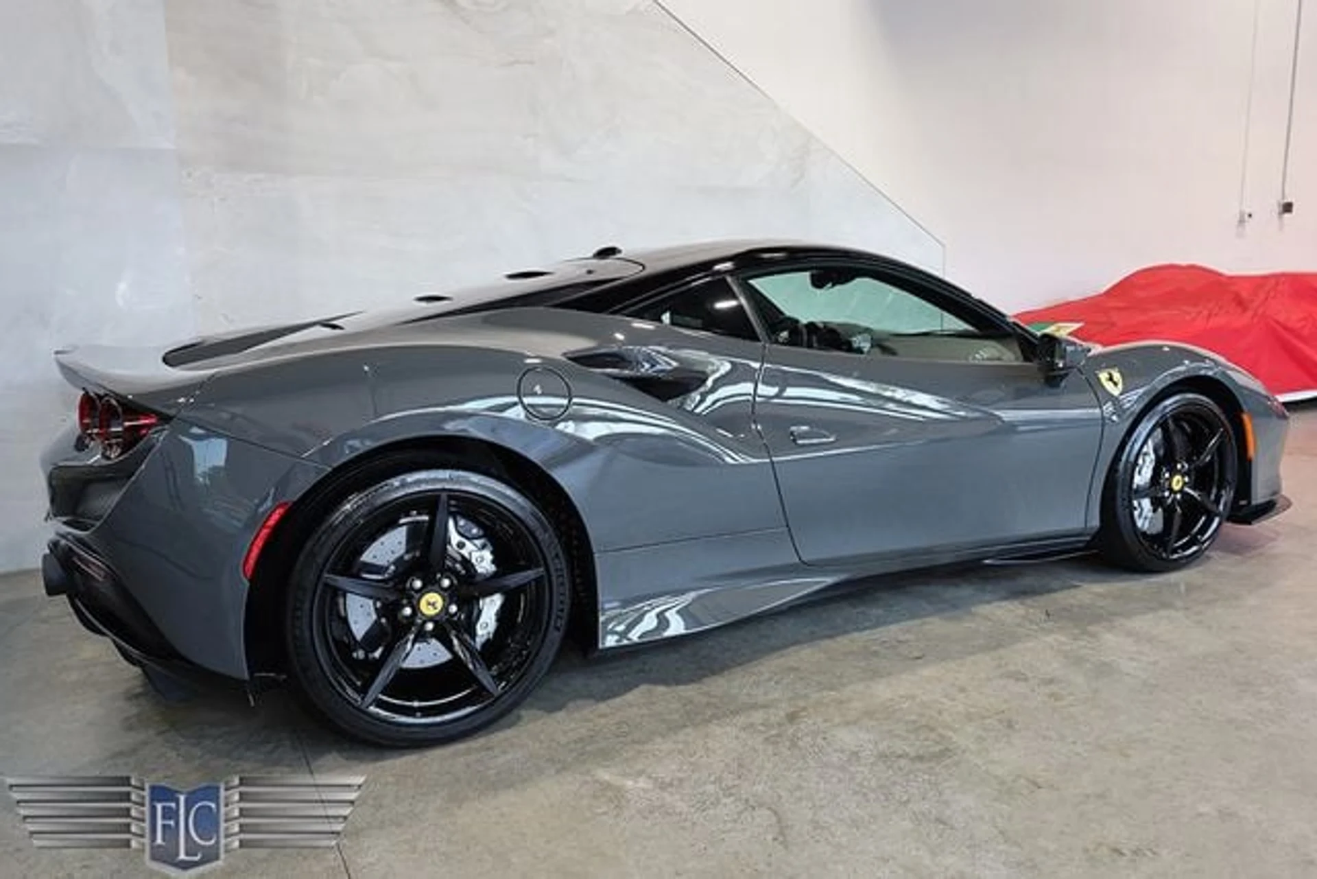 mph002_815312961_used_2022_ferrari_f8_tributo_coupe_9689_23053332_6_640_f113e3ac34