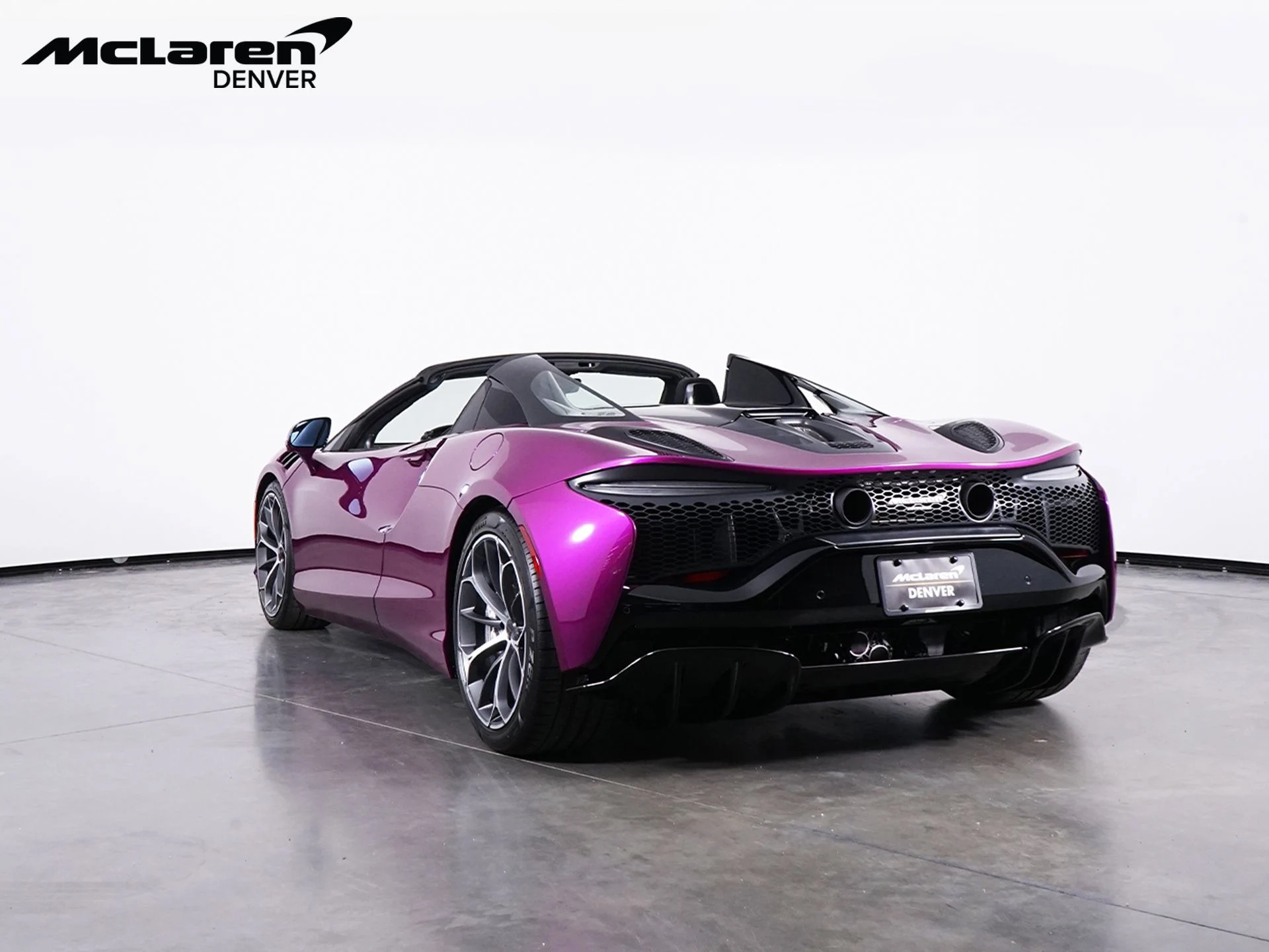 mph002_816645524_8a83ed3b5fb14e72943fdd1cfdc3f763x_eb4c4f2628