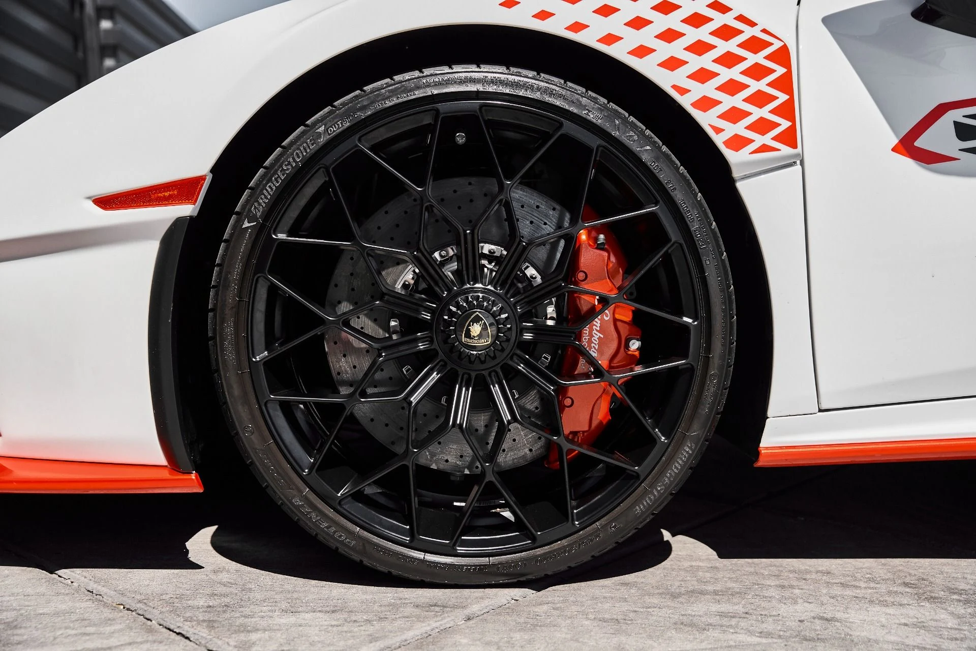 mph002_819408314_Used_2024_Lamborghini_Huracan_STO_Base_1775782786_dc4a9f9c90