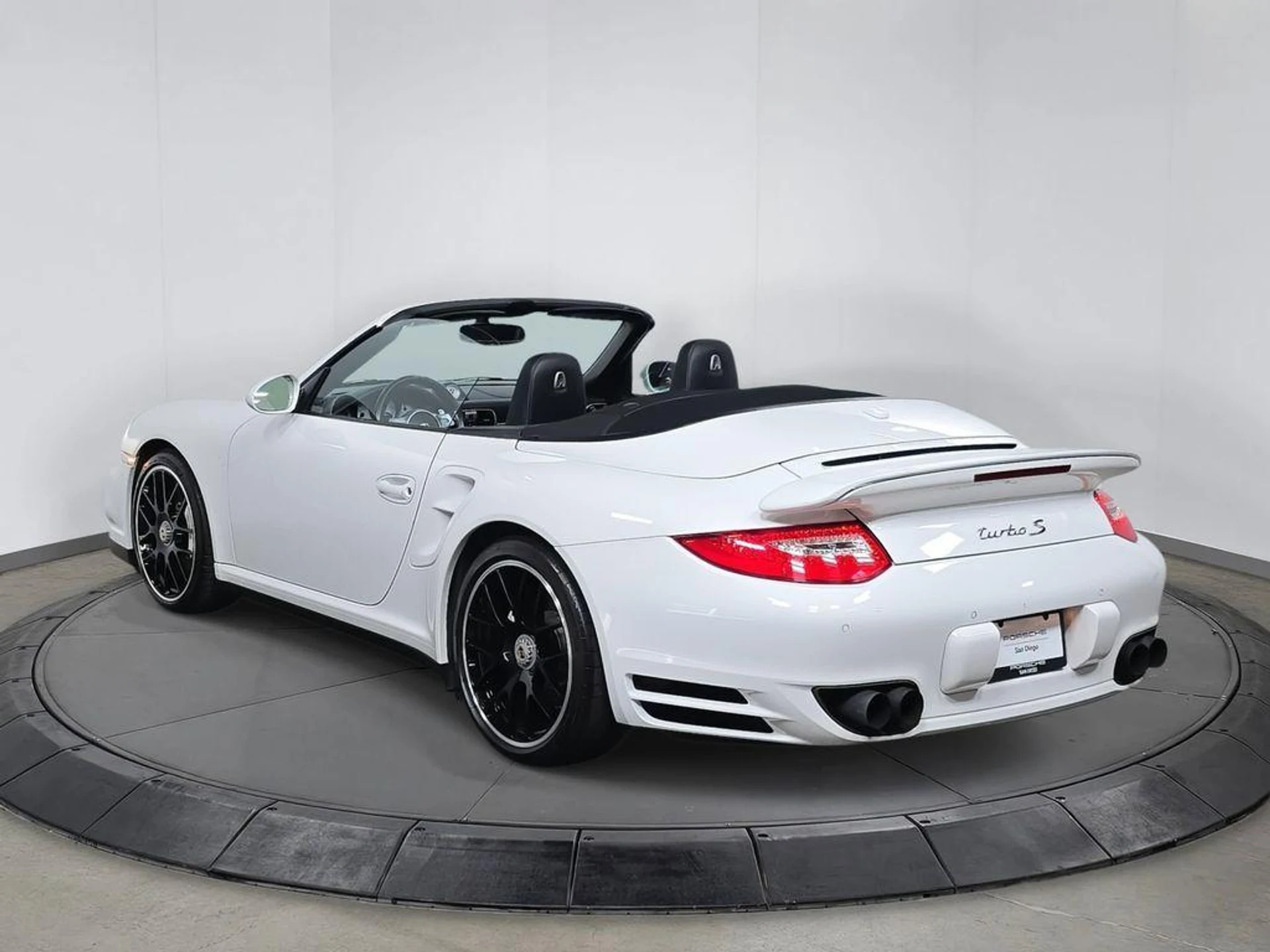 mph002_819855557_O_Ru_Ef_Vy_Q0_K7_Cc_TQ_Pq9_Ay81_Q65_NU_fef945461e