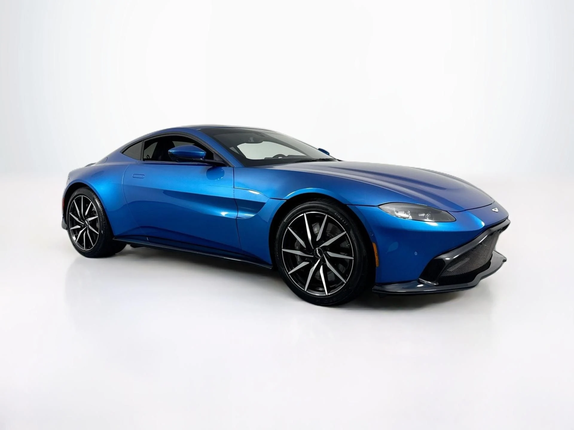 mph002_823154586_Used_2019_Aston_Martin_Vantage_1784071653_153a4c8ecb
