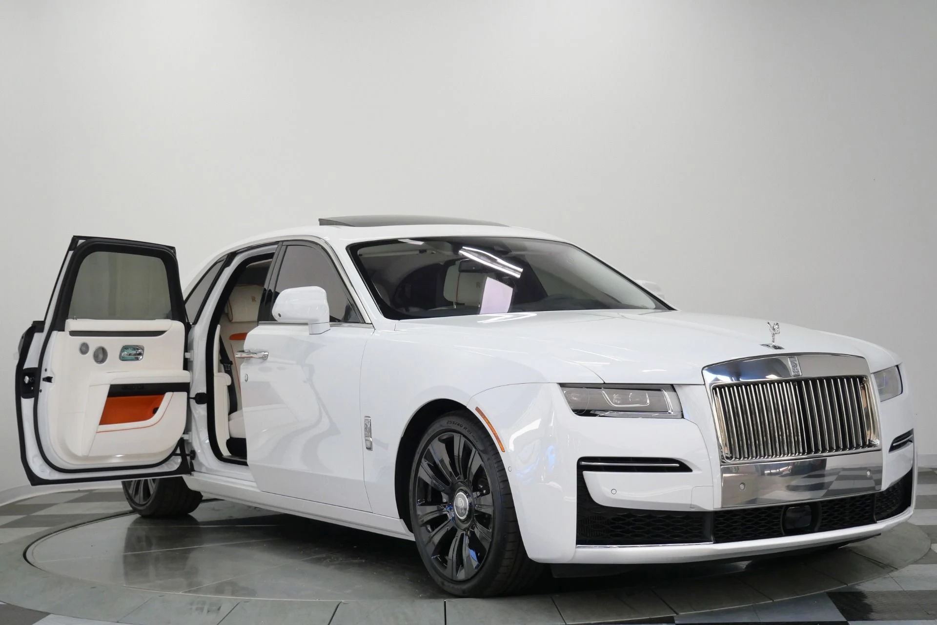 mph002_824286977_Used_2022_Rolls_Royce_Ghost_Low_Miles_The_Ghost_Package_Bespoke_Audio_1780333071_0095231c29