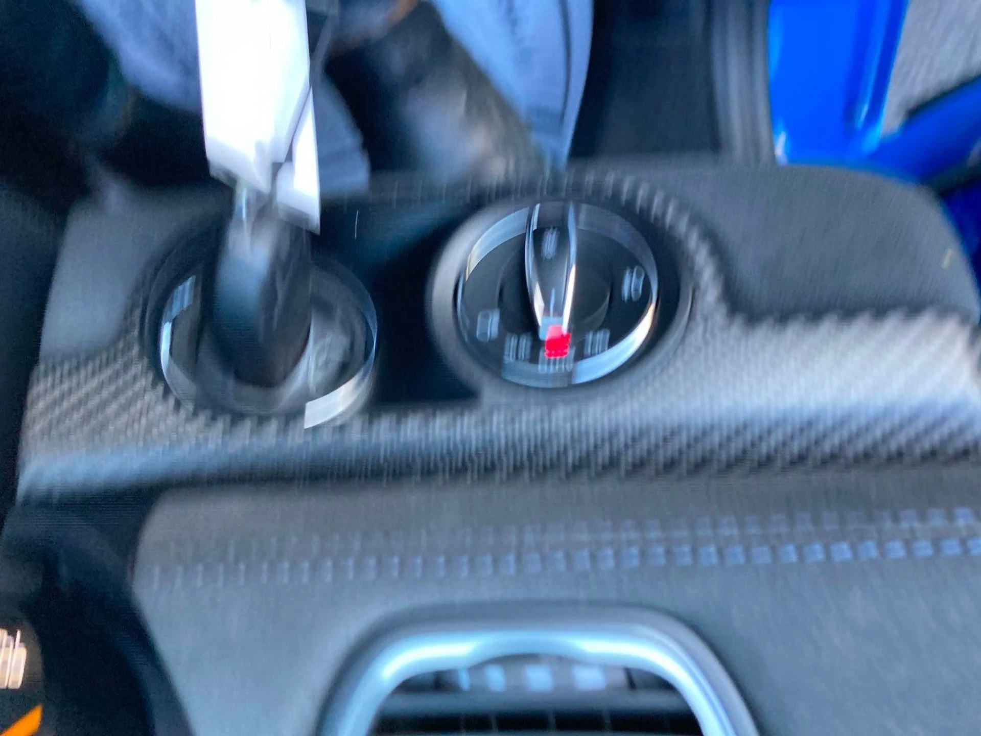 mph002_826648081_80752a0020f1e9b030664a088b989437_5211fc74dd