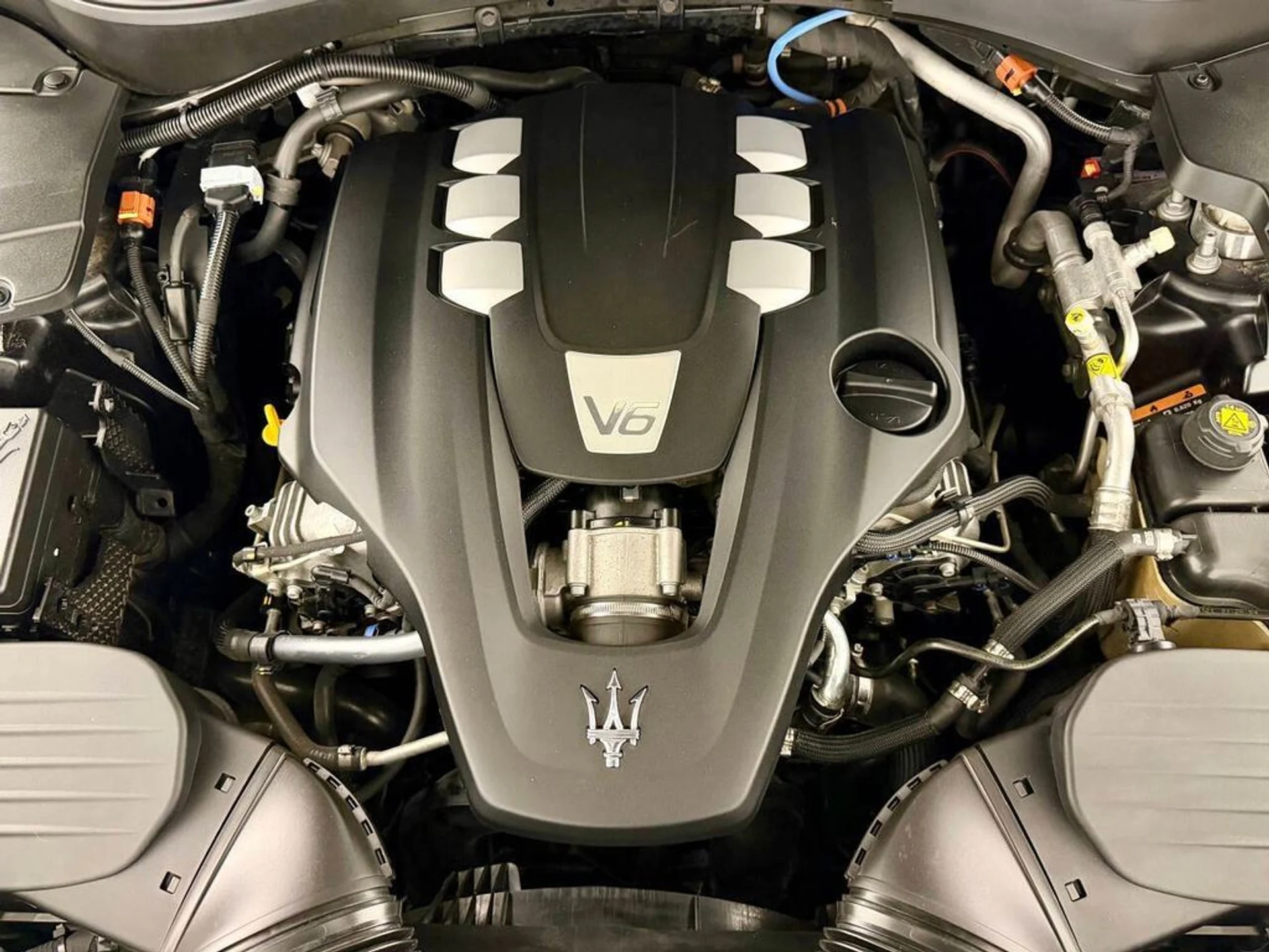 mph002_82717892_1bb94dc67a62487da30753f412117157_feb8a8b054