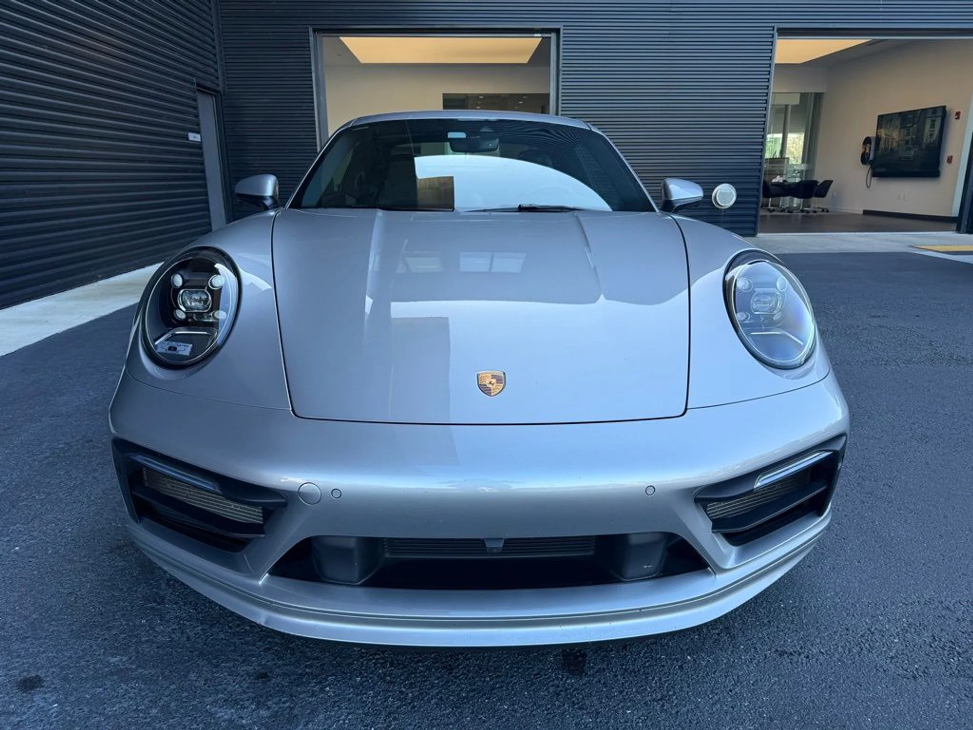 mph002_830404005_fa221b428f34a74d2f70cdc1a508cb5fx_3db0bb0cb2