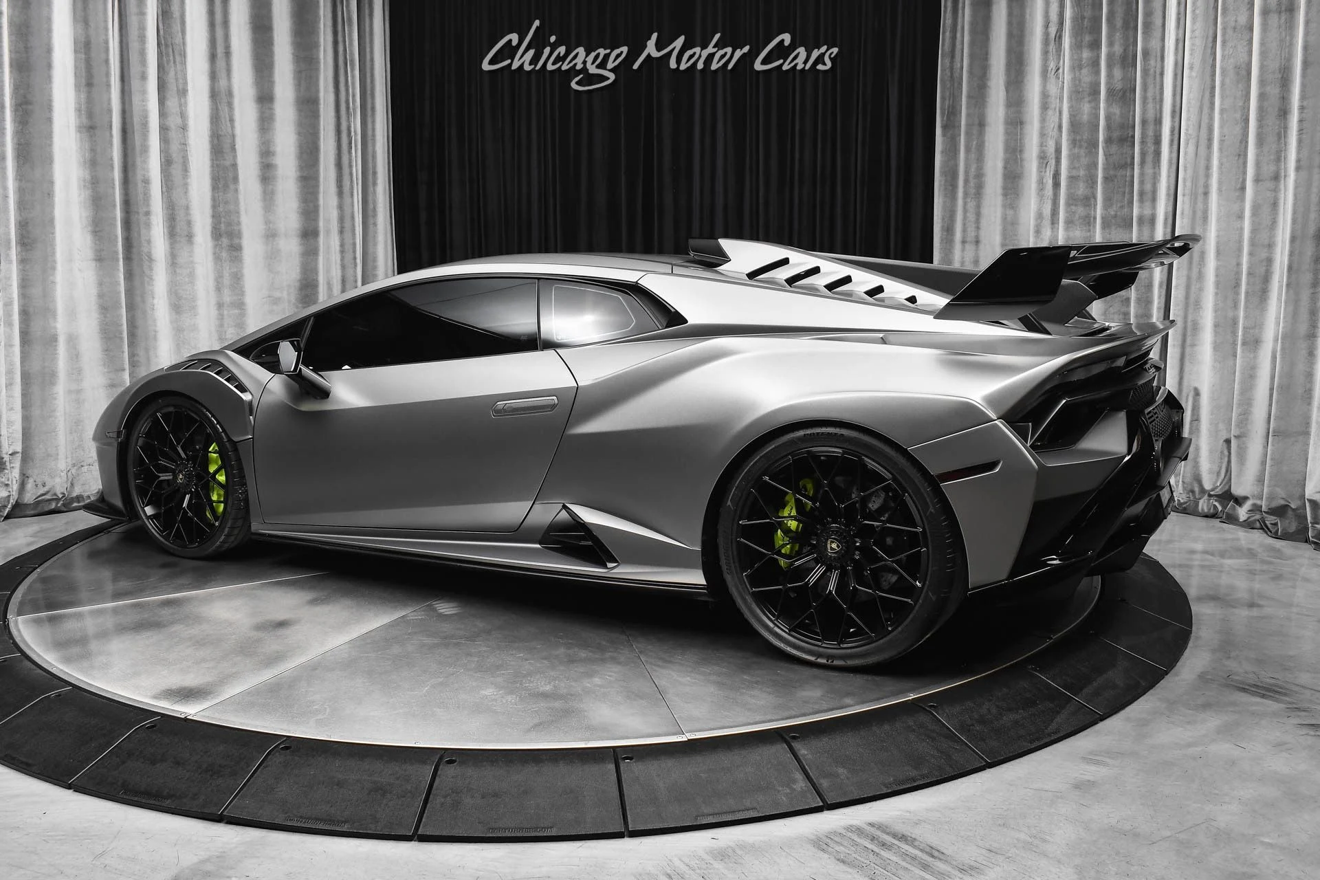 mph002_838526176_13194_p3_l_e505813a2a