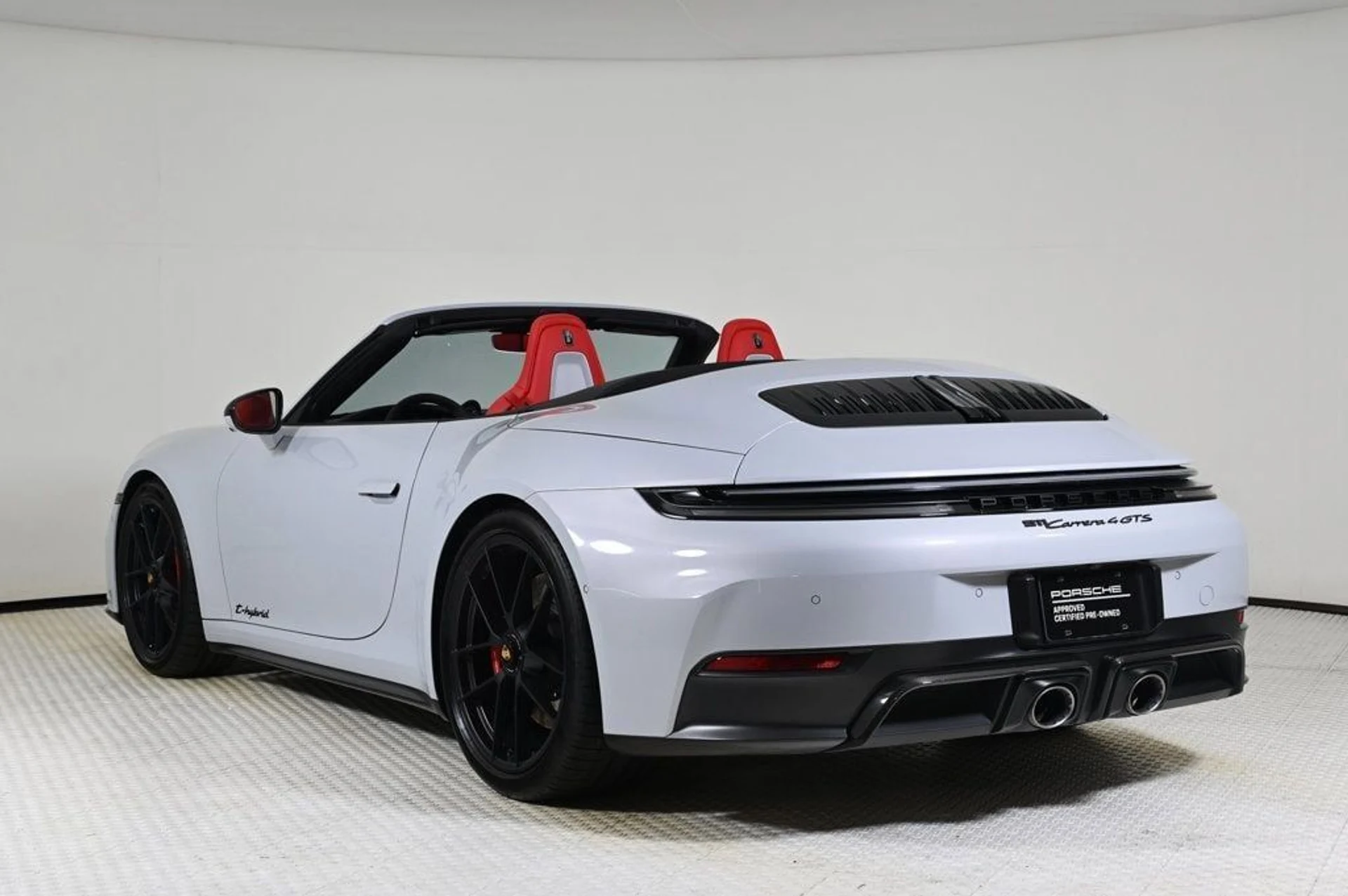 mph002_84656257_3b13f918430948aebcced85a9afb411d_699dc211d8