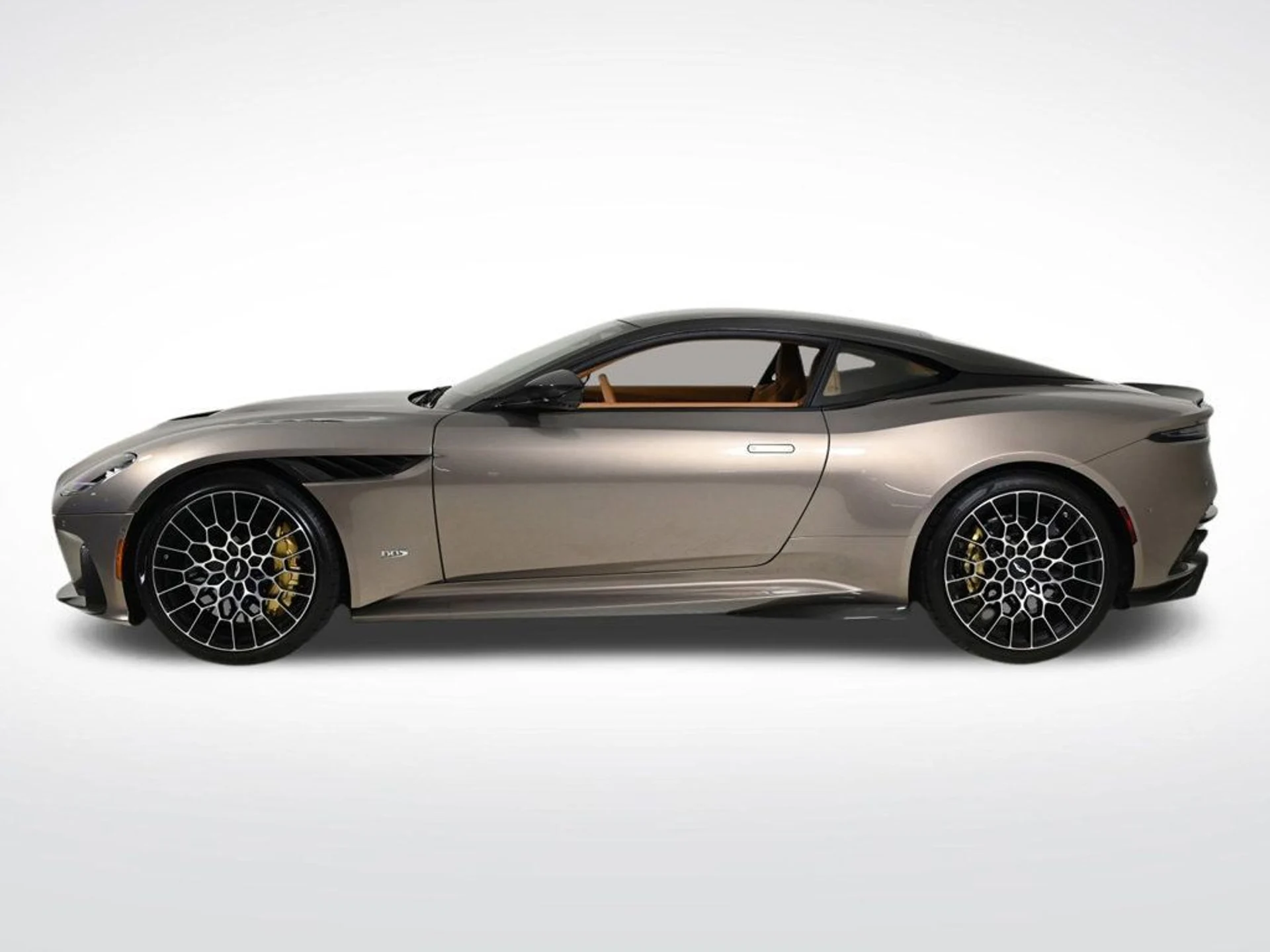 mph002_847405767_used_2023_aston_martin_dbs_ultimate_11350_22943347_2_1024_176c8457cb