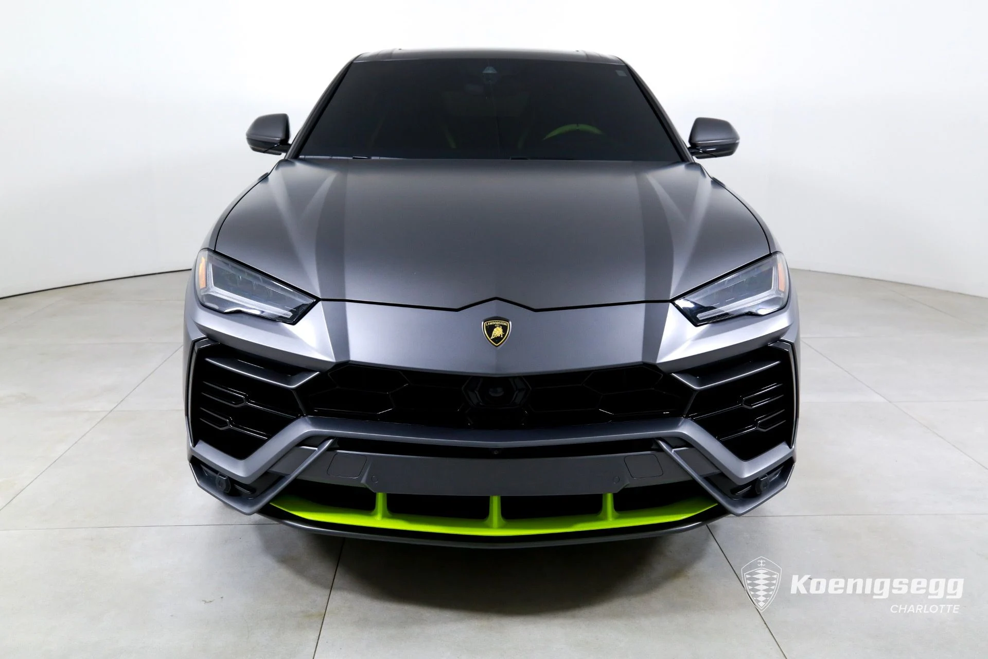mph002_850565793_Used_2022_Lamborghini_Urus_GRAPHITE_CAPSULE_1761055774_22a04effc9