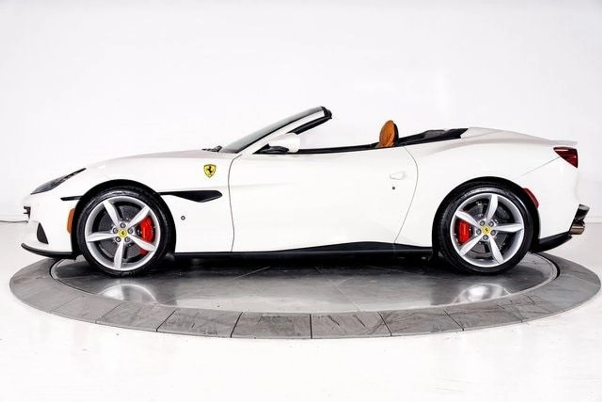 mph002_852172755_bddfb619ccfb4c54b3c5beb65fe0d0fex_b2eccc1eff