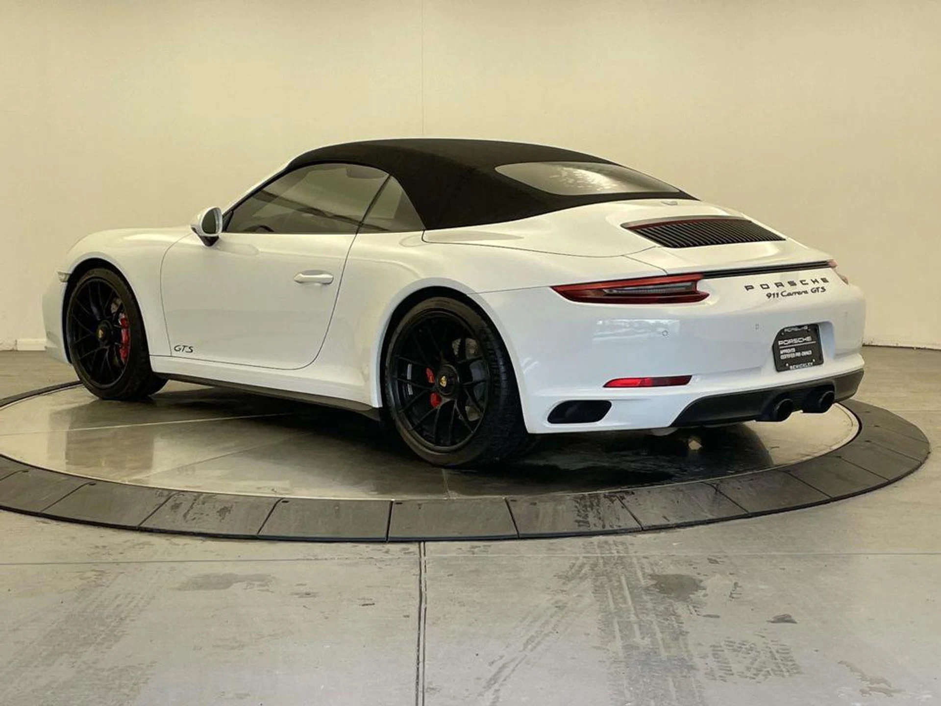 mph002_855291081_Ggso_6u_Rwf_Bcapohmh_Nz_NGG_1e_DU_9cba36036d