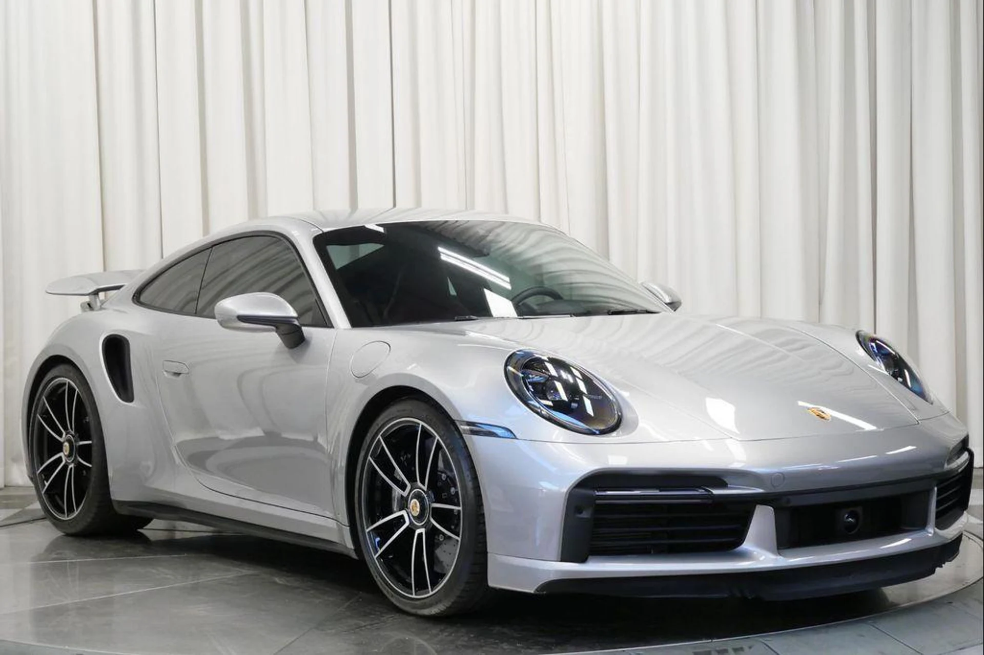 mph002_856209037_U4_XH_Eu1_EW_Mdt_Xmhpm_M5u6rn_Cd_Is_5c8ba36d60