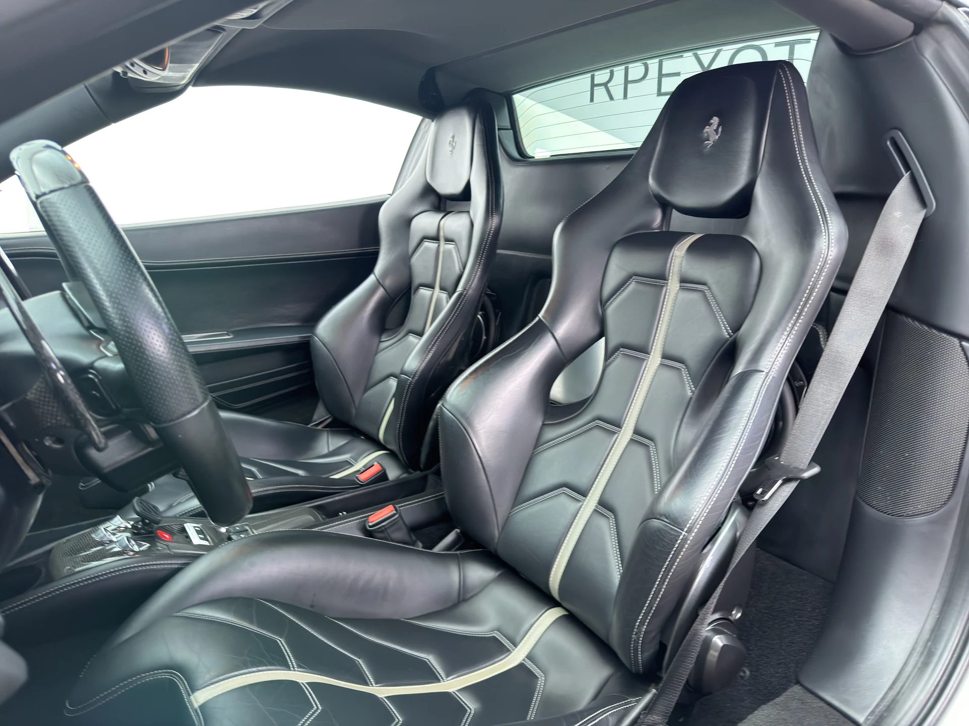 mph002_864124341_PR_01_X_interior_002_c15bc088ce