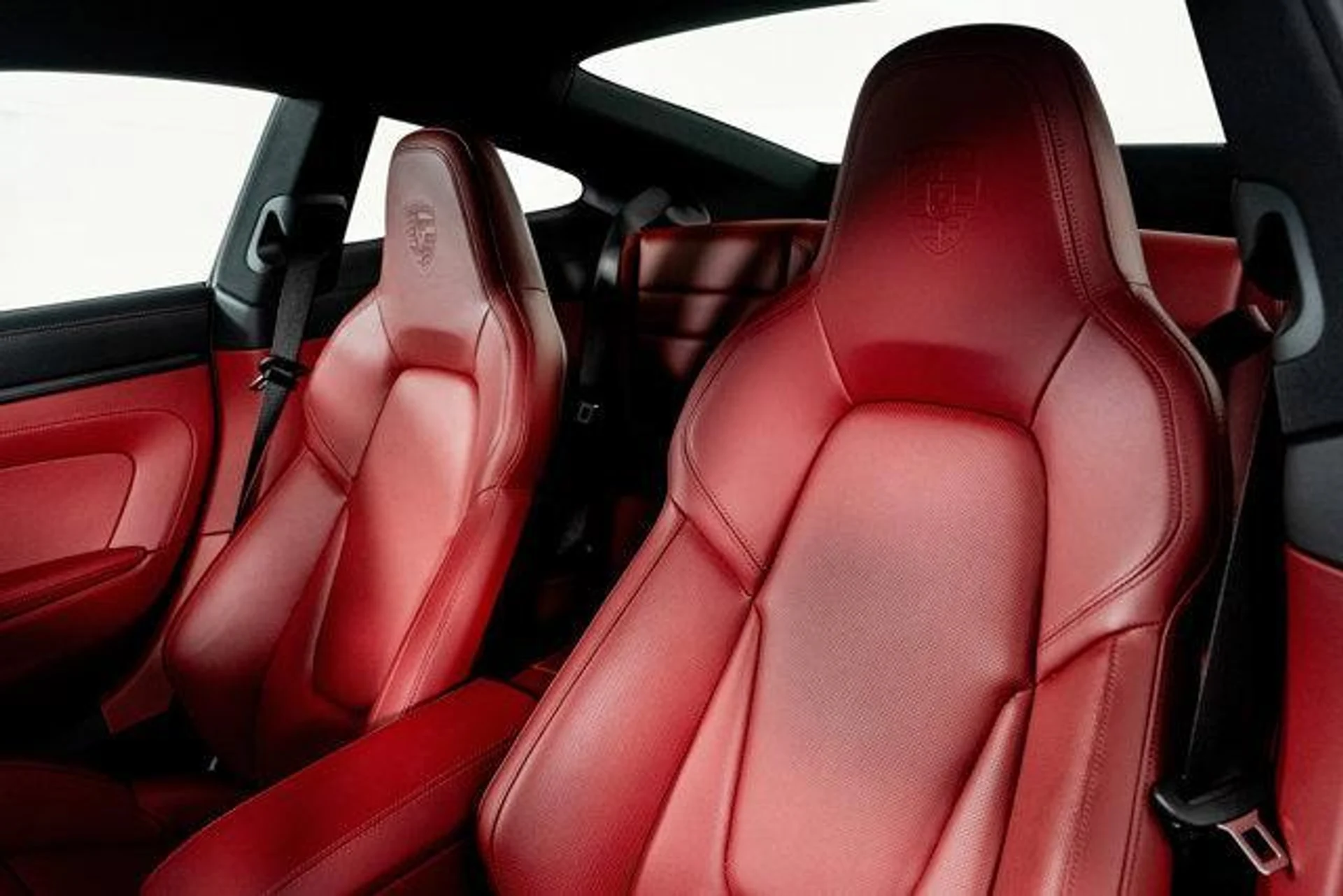 mph002_864790960_3_Ft_Lf_L1_Hia_Fj4_Bc_Gge_AFA_Ht8_GY_dd0d4765a1