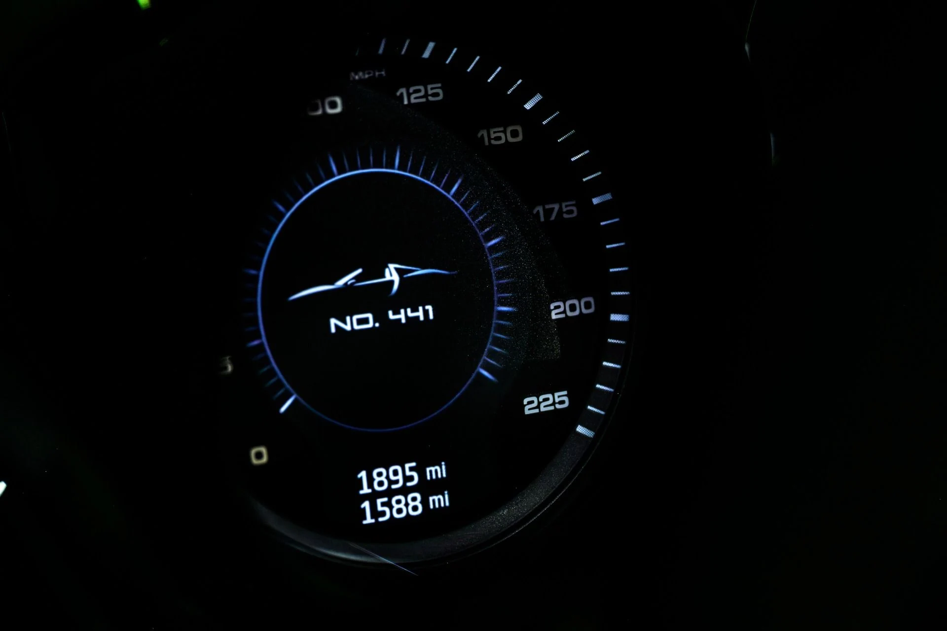 mph002_880481747_12440_p3_l_47d98bcdad