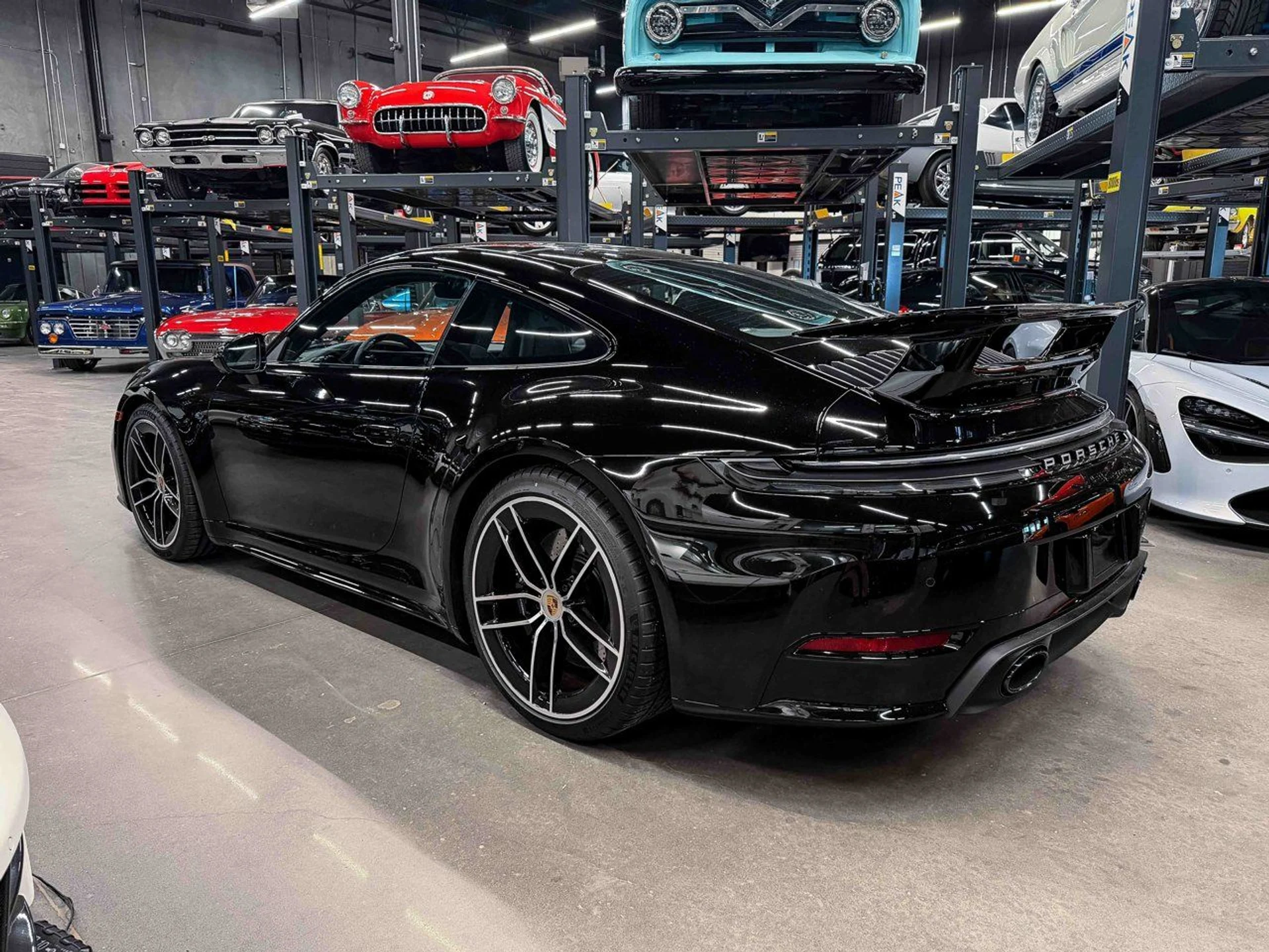 mph002_881826801_porsche_911_2025_74b649ad23