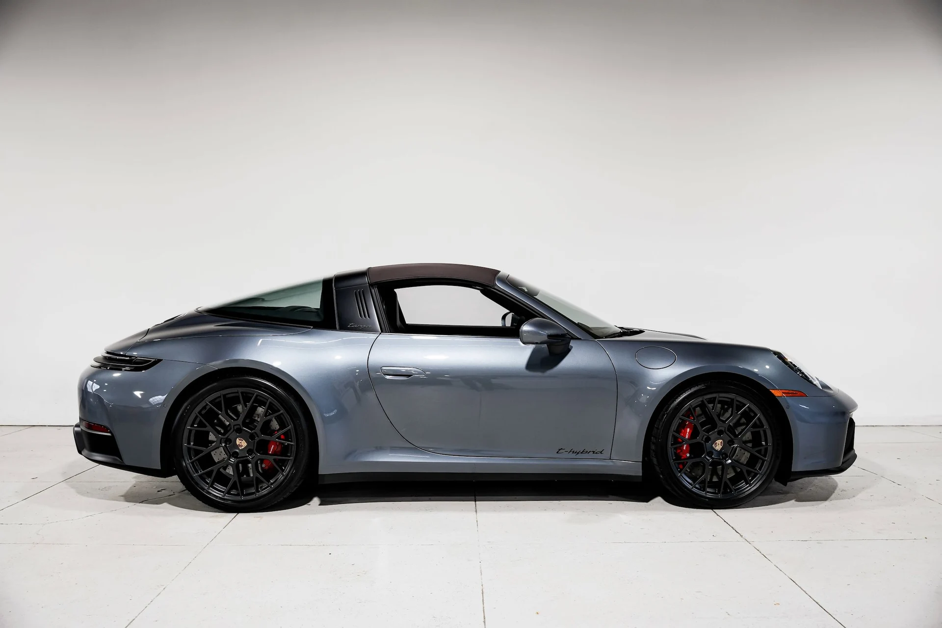 mph002_883047618_cf2965d73d990819f640f20c6006556ax_c66f6cc331