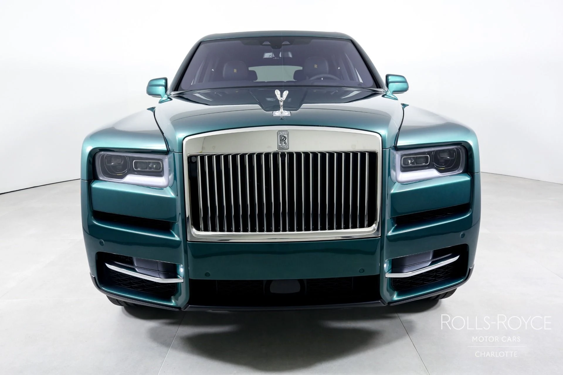 mph002_885512893_Used_2023_Rolls_Royce_Cullinan_1688236802_1c106990d2