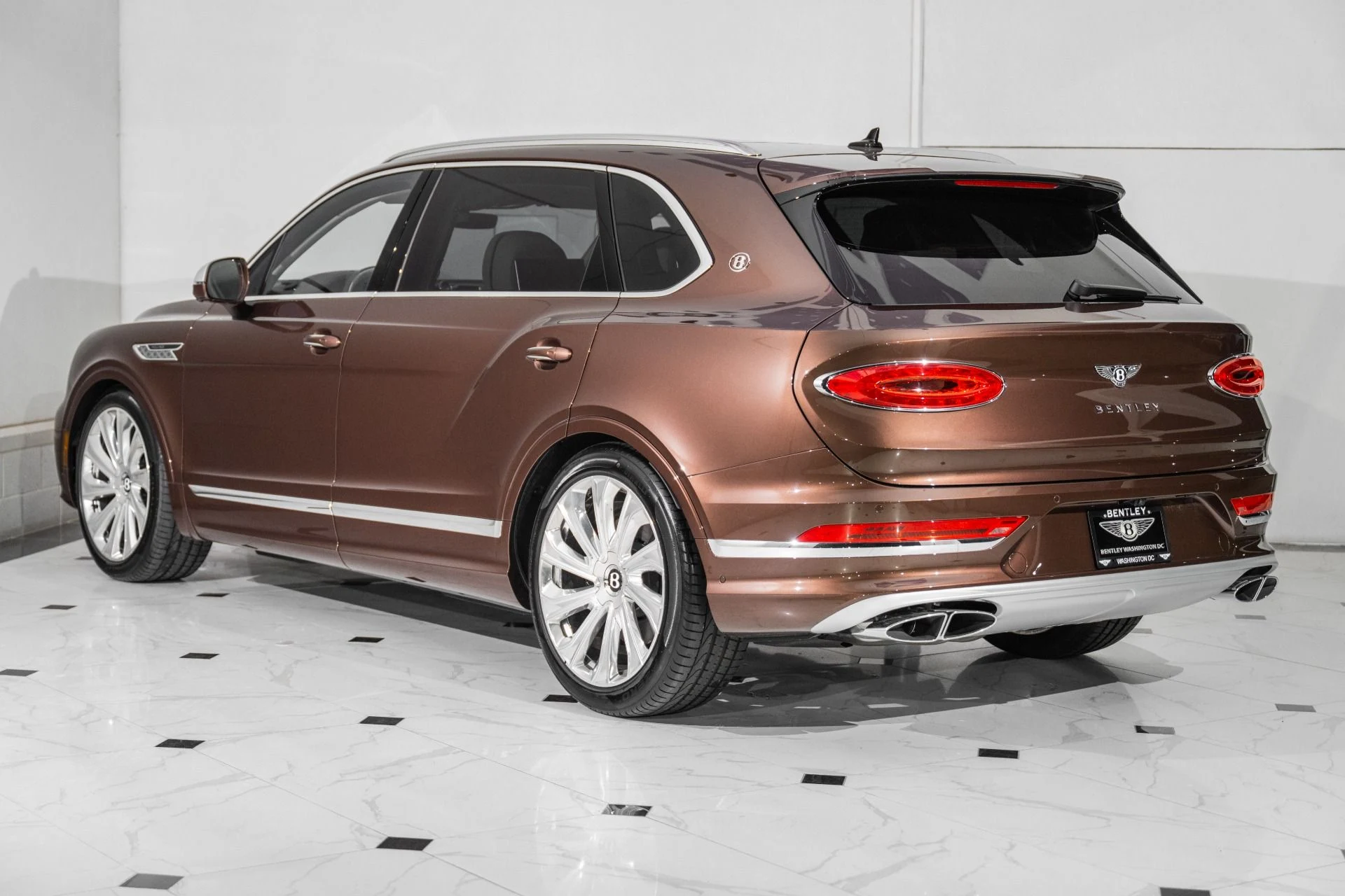 mph002_891902997_Used_2025_Bentley_Bentayga_EWB_Mulliner_V8_1762964457_99fc82c68e