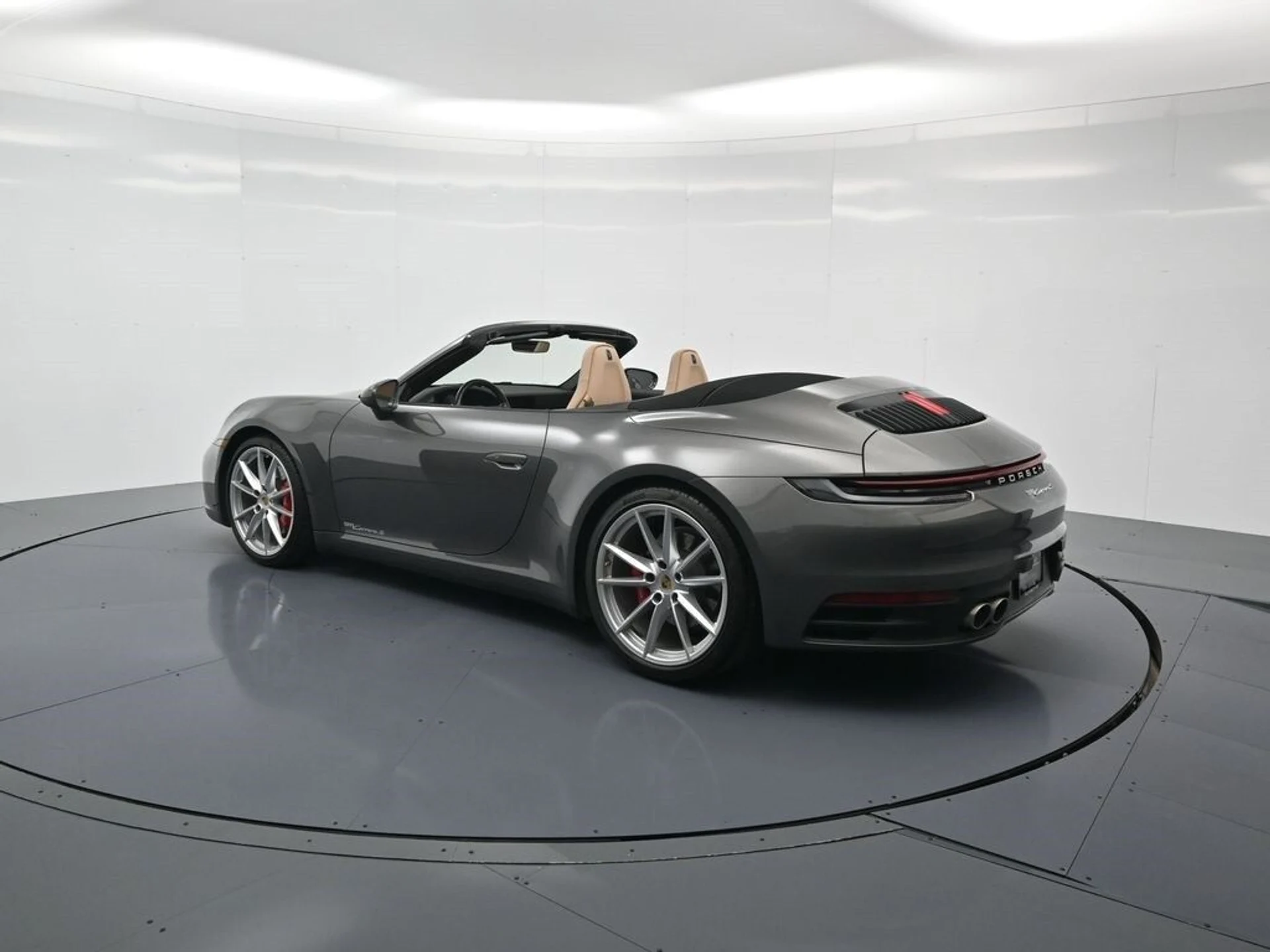 mph002_911969843_b07c6170eeca84cbe9a4faf7eb32084ax_0f1b649d48