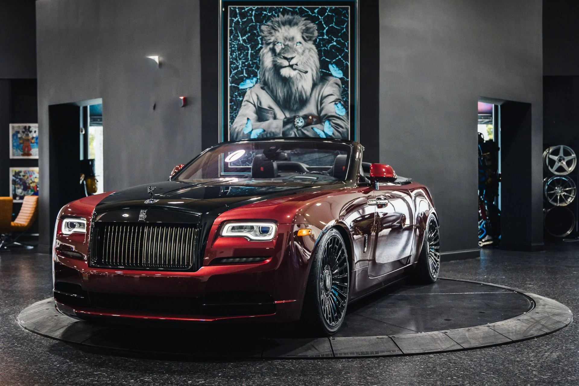 mph002_915053058_Used_2019_Rolls_Royce_Dawn_1775855974_86d8fff641