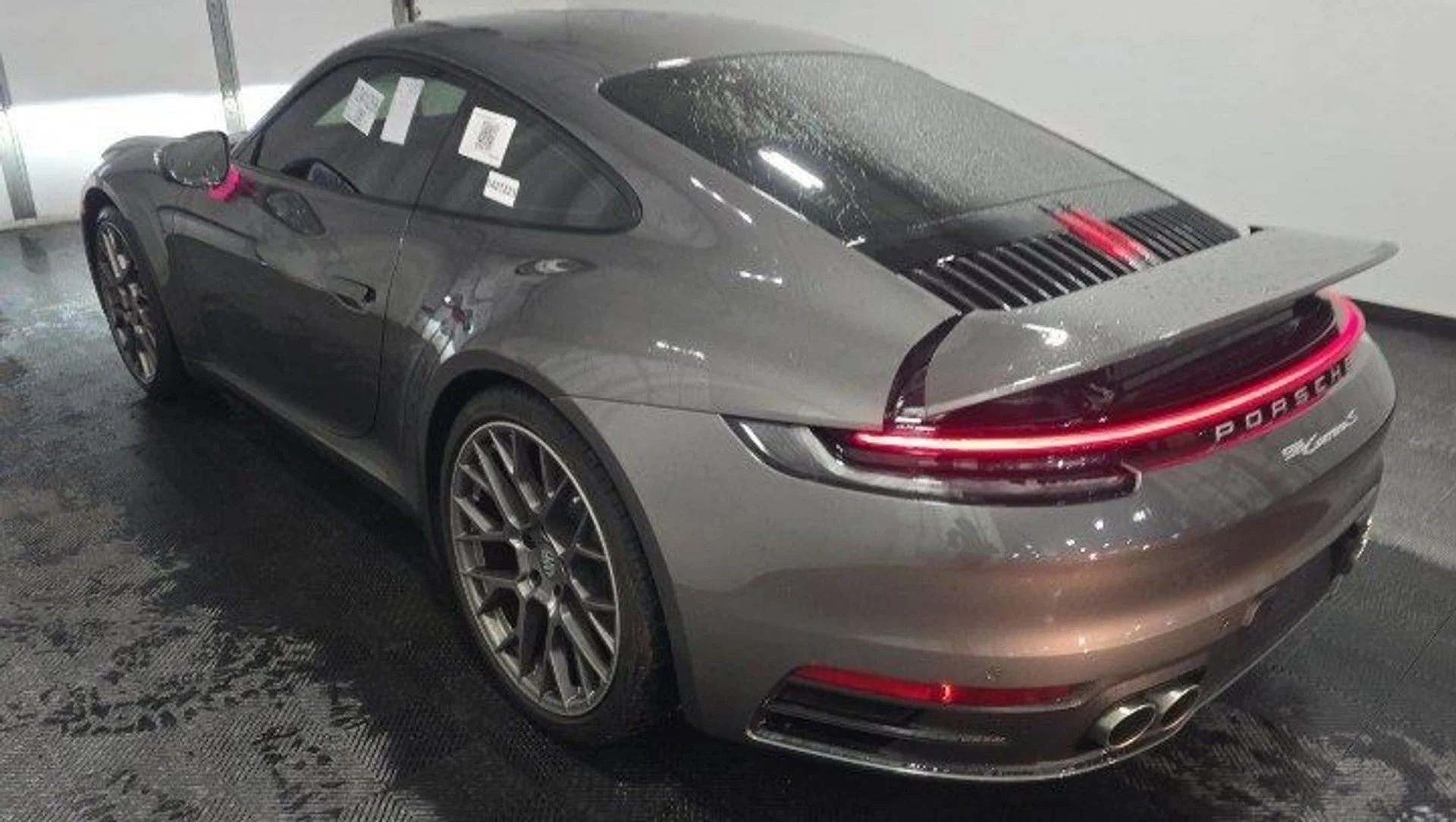 mph002_916143983_5f720602f2a440c174f5219c49482716x_39c2ae5d3d