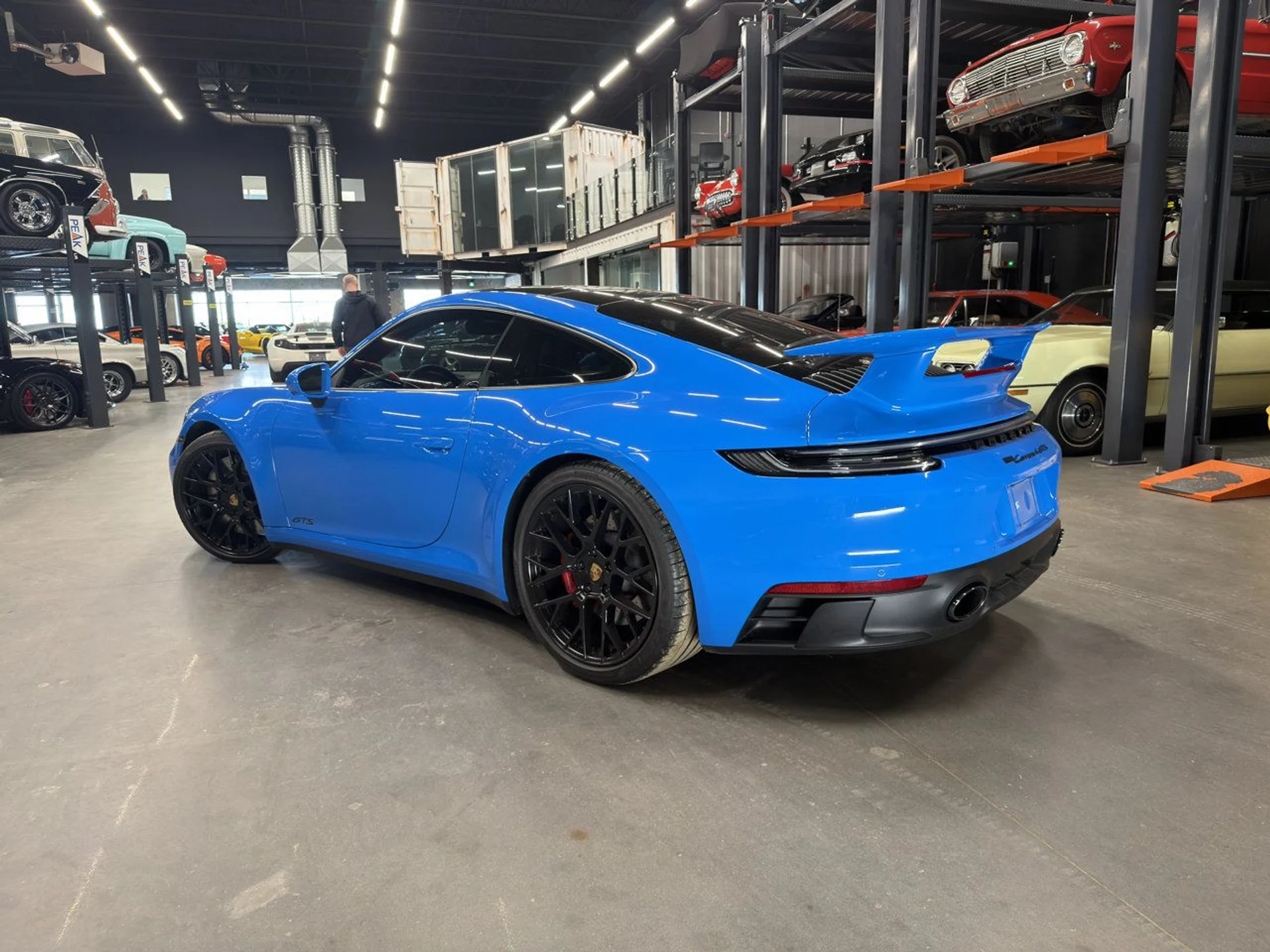 mph002_918188267_porsche_911_2022_a9e792301d