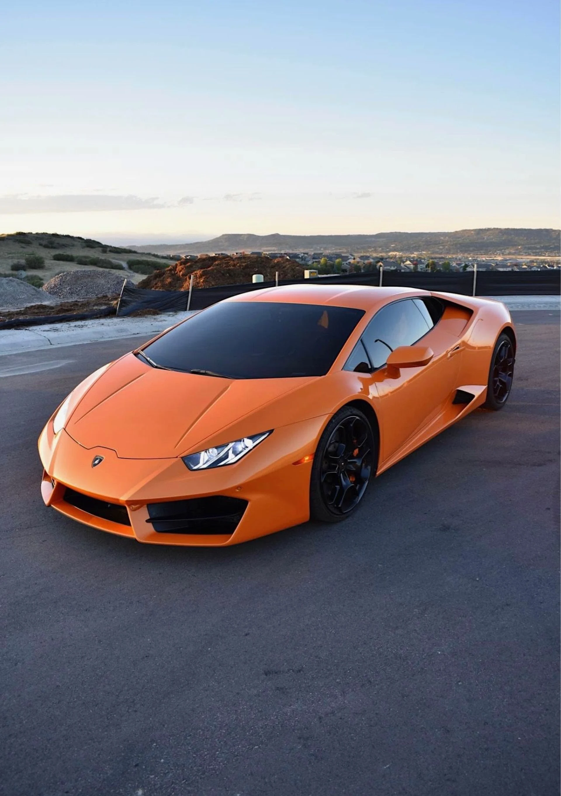 mph002_920048663_Used_2017_Lamborghini_Huracan_LP_580_2_1760977126_e43d95fb83