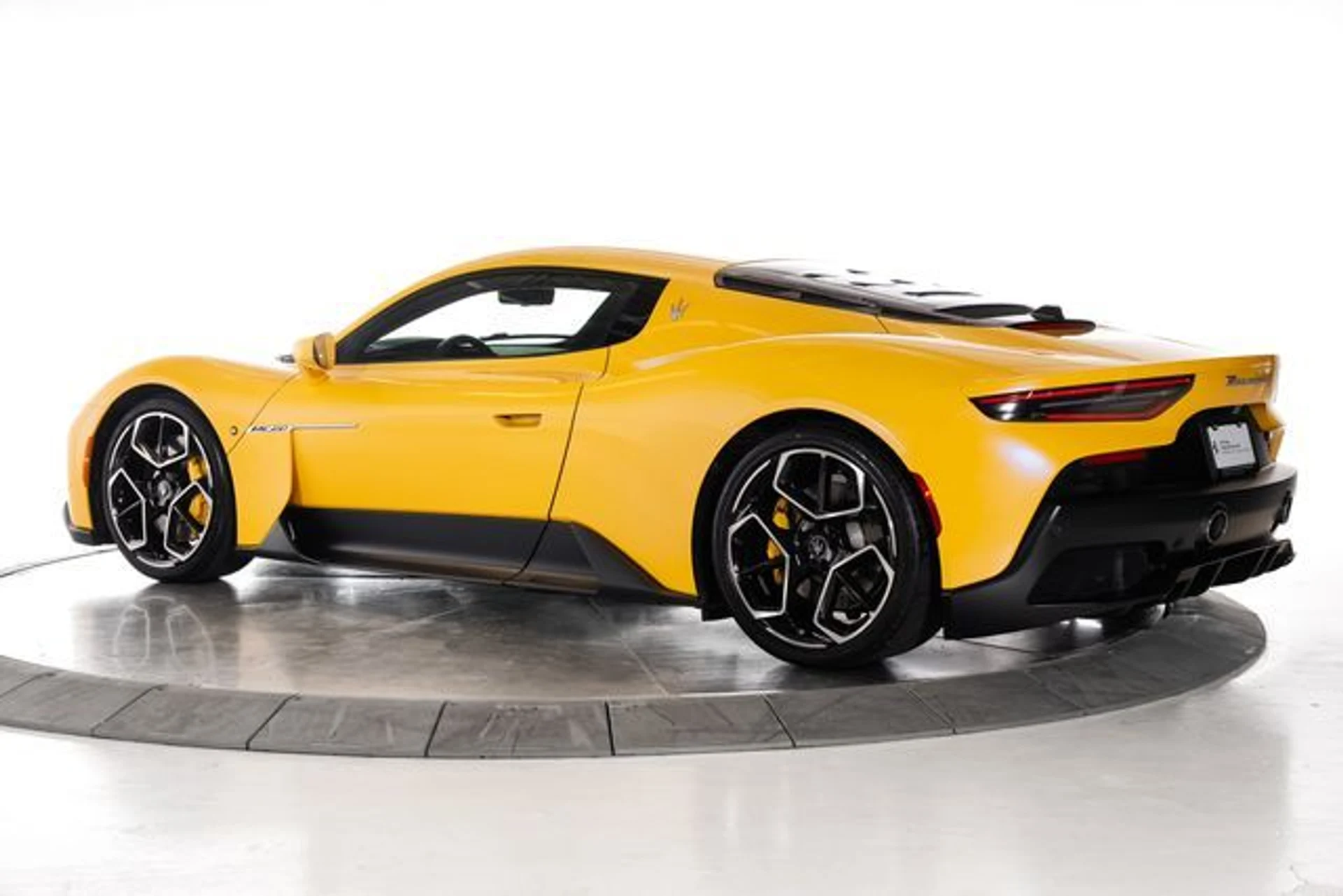 mph002_921090631_6701ba77117c5c42b317aa2a34993941x_928a4290f2