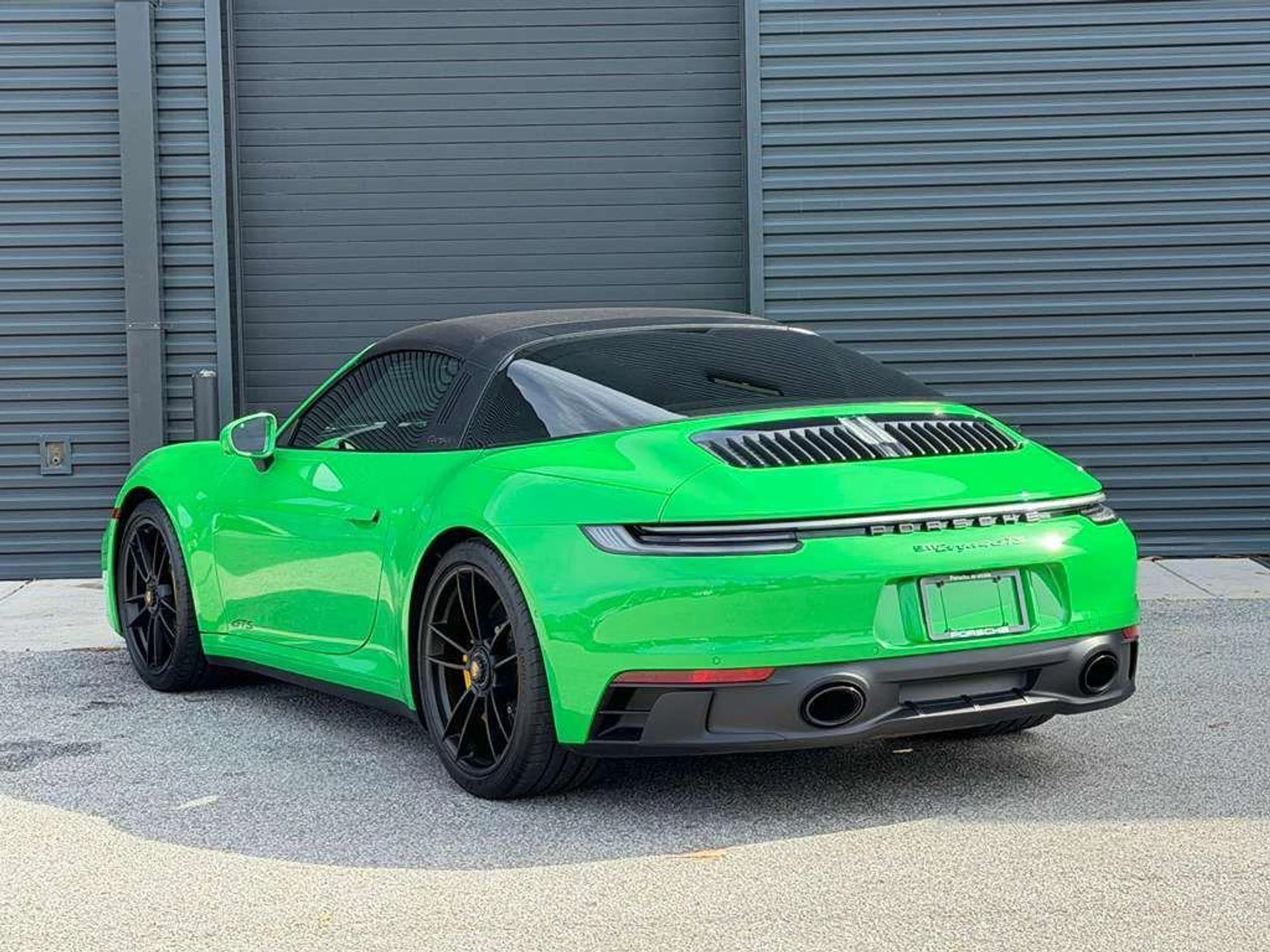 mph002_923570624_b3f88_Z_Ov_OA_9lkiwo_O_Kl_KV_21z_V_Ho_2c8349de6a