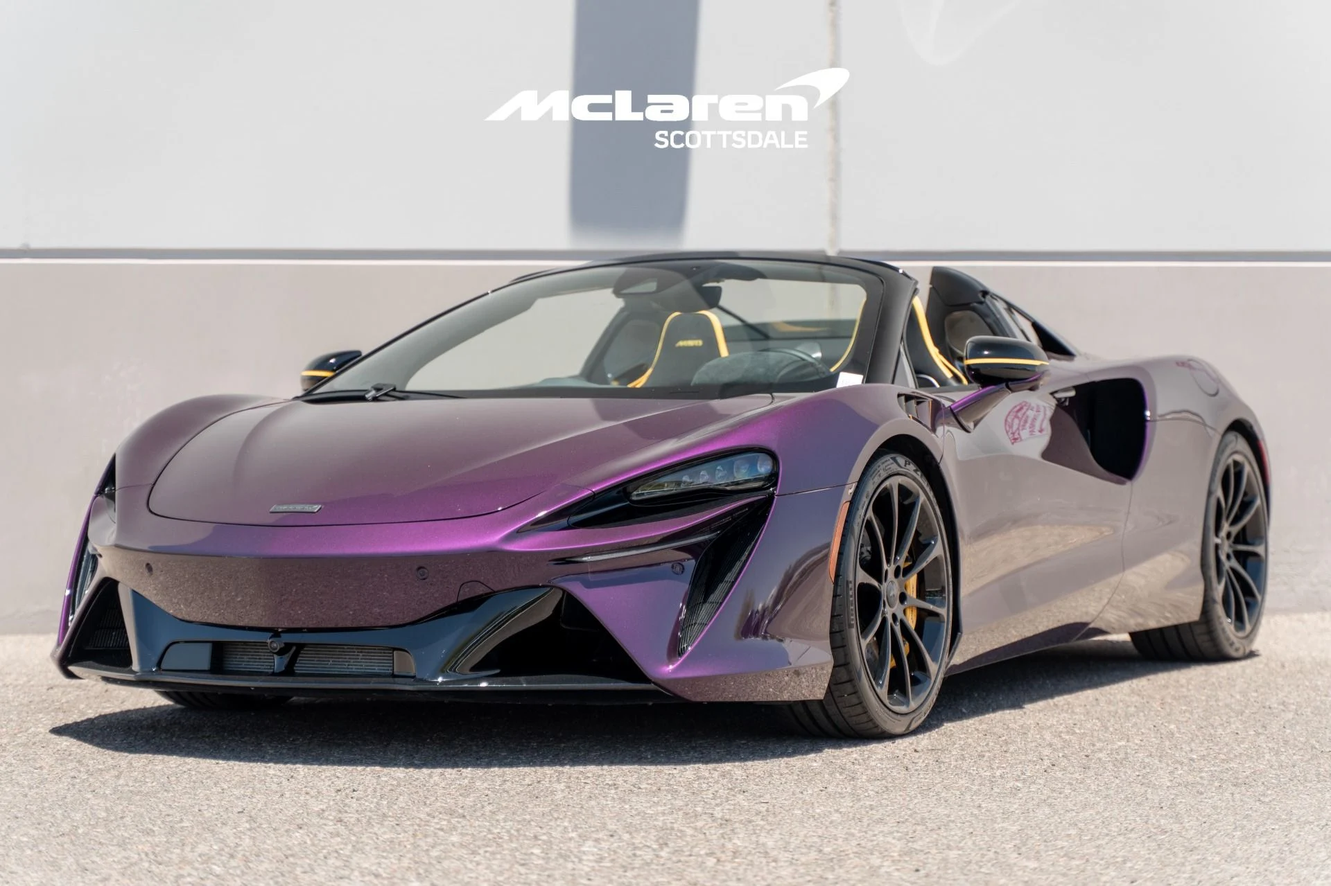 mph002_928384432_Used_2025_MCLAREN_ARTURA_1780680109_26f5791b04