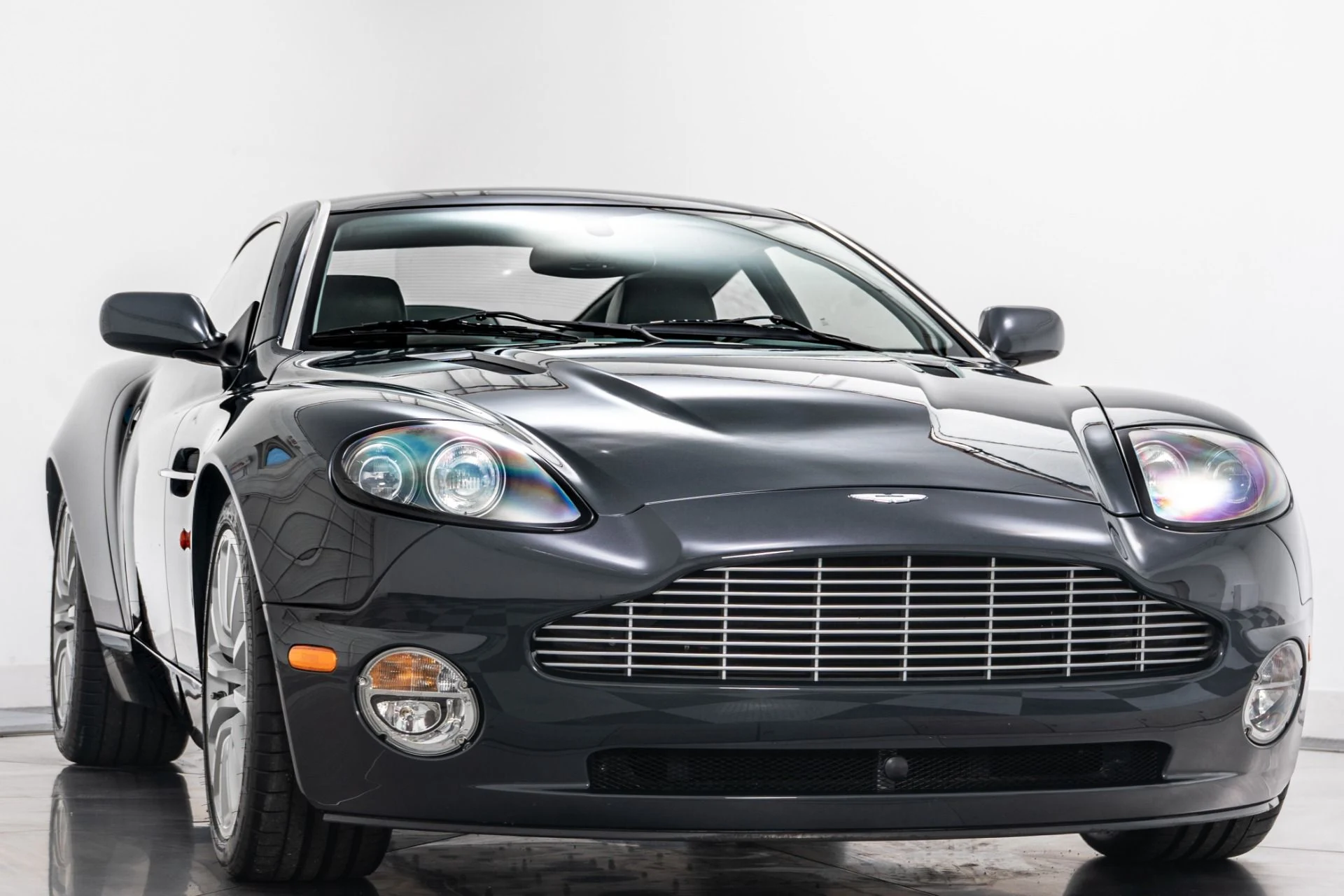 mph002_930082272_Used_2003_Aston_Martin_Vanquish_New_York_Auto_Show_Display_Car_1755616167_5491205ee4