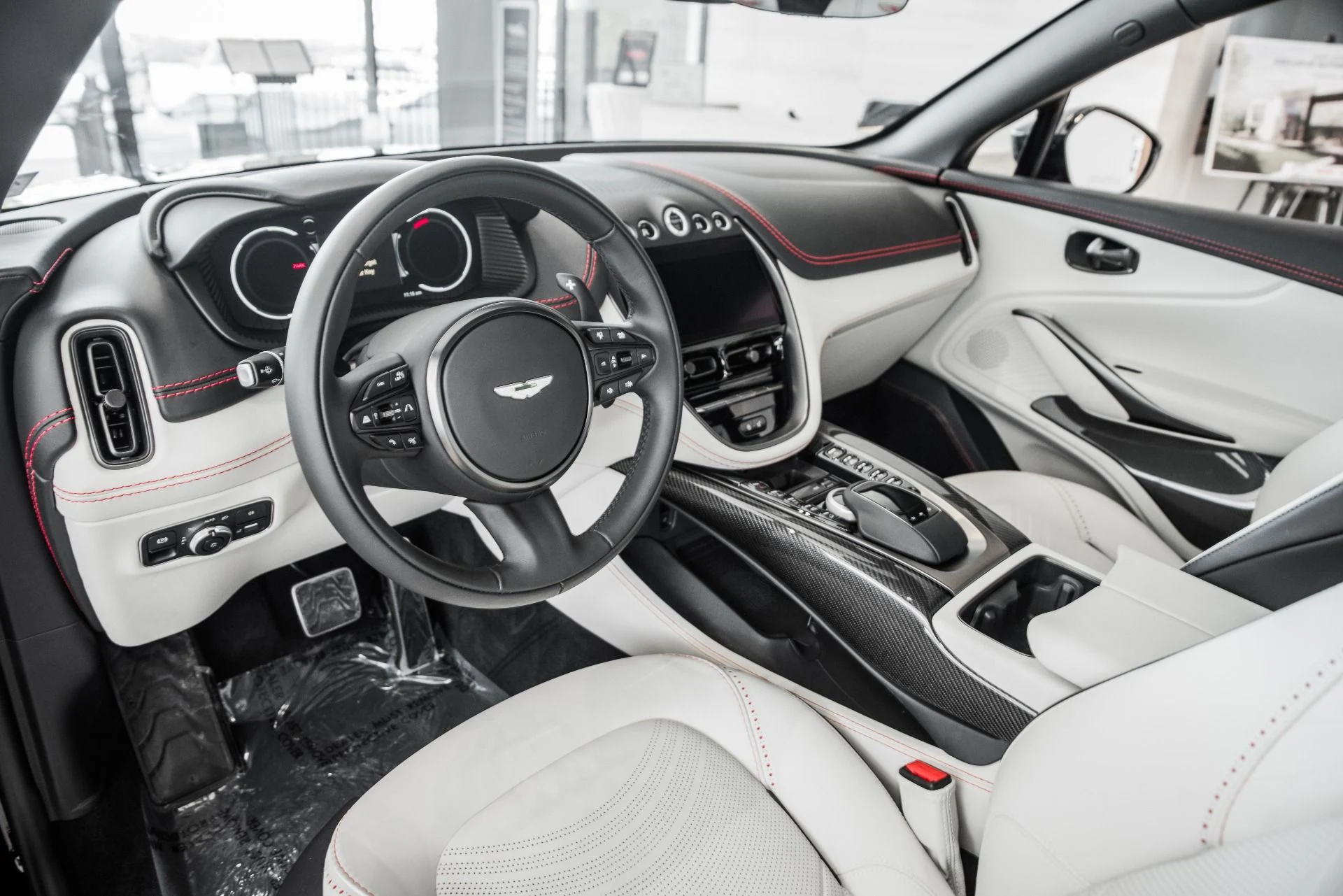 mph002_930574230_Used_2022_Aston_Martin_DBX_550_1675796960_b2732089d9