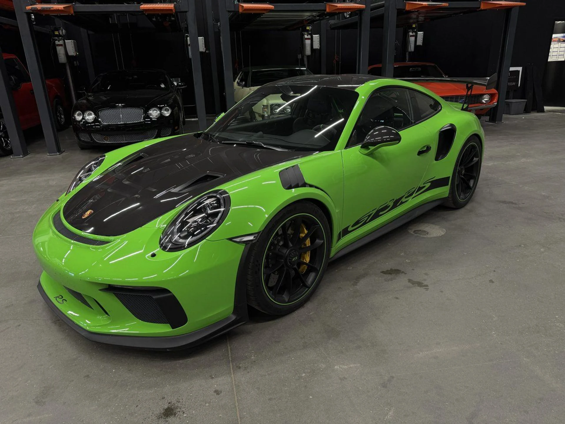 mph002_931478065_porsche_911_2019_b2ec7f85c3