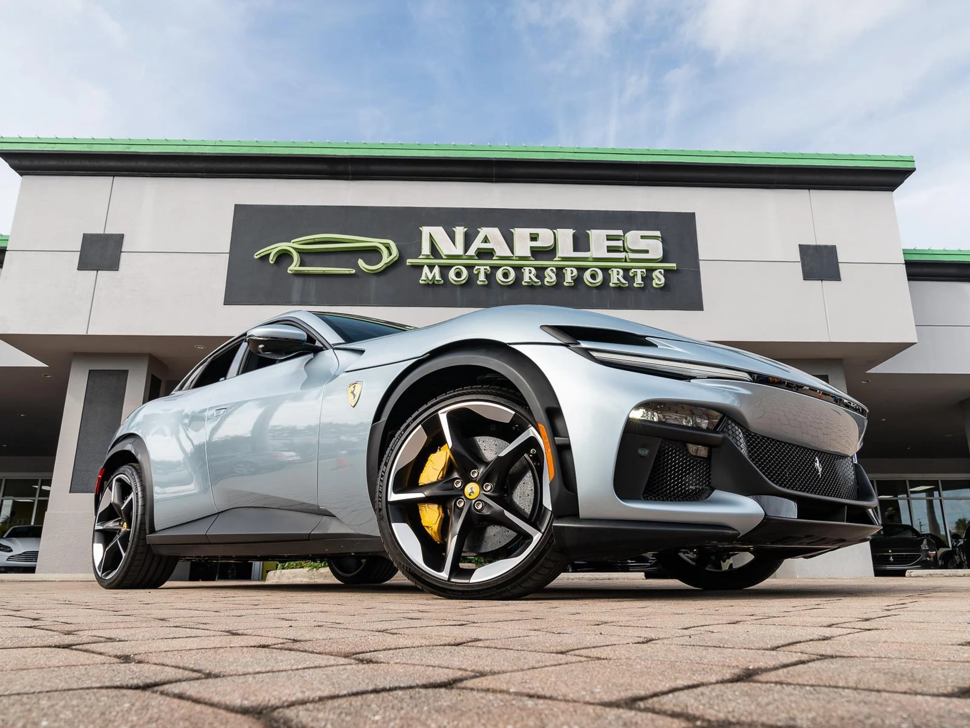 mph002_932402576_Used_2025_Ferrari_Purosangue_AWD_1768385473_4b5296f744