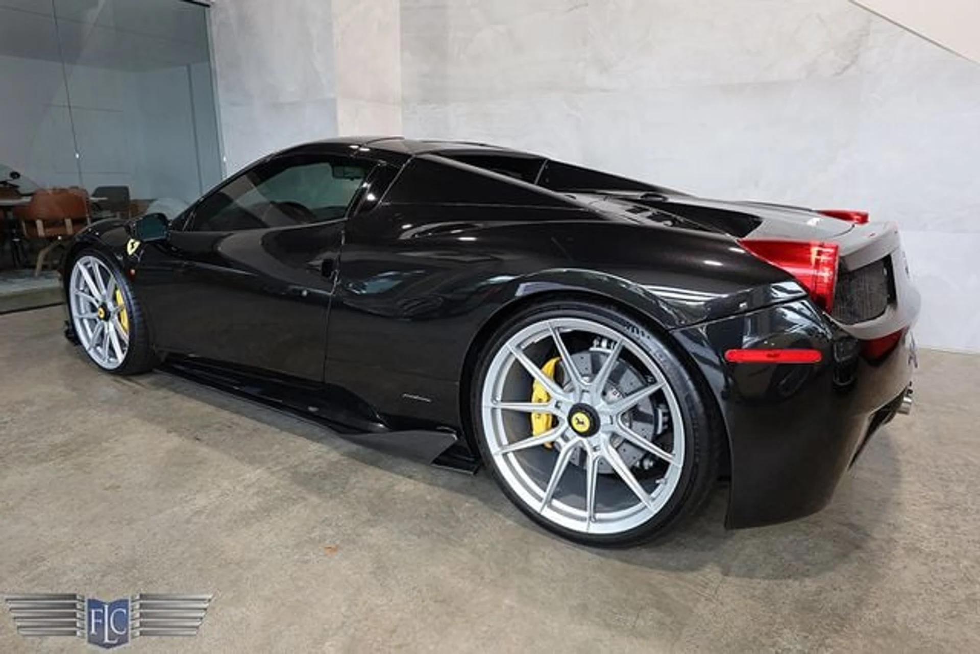 mph002_932429190_used_2013_ferrari_458_spider_9689_23036593_6_640_6f9b59cb57