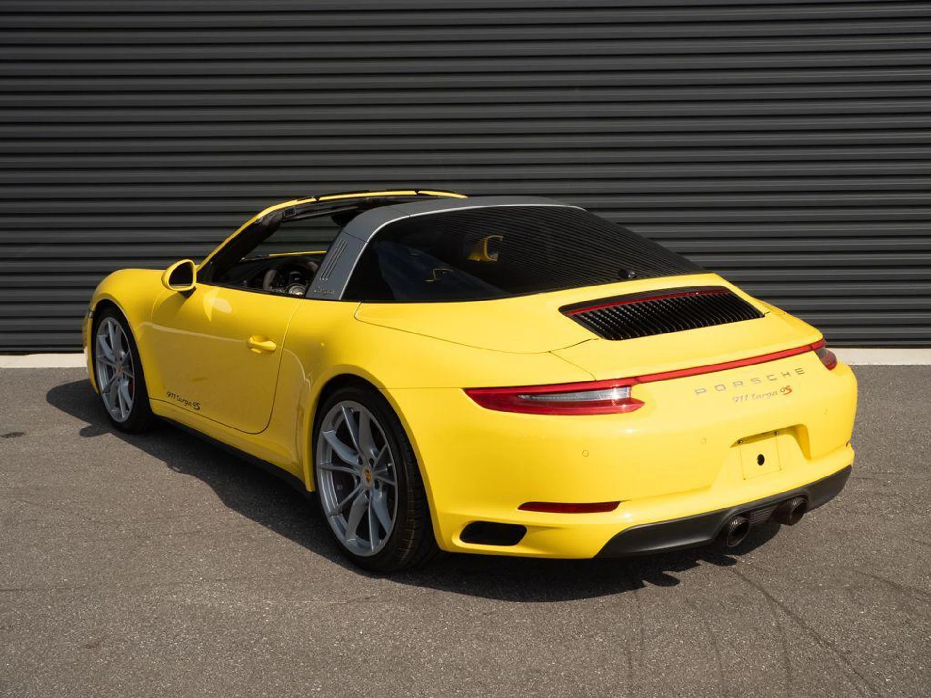 mph002_93690605_U8w2_CU_11g_Pe_USL_Eyt_Jc_Zd_C_Wh_n_I_11d35a0264