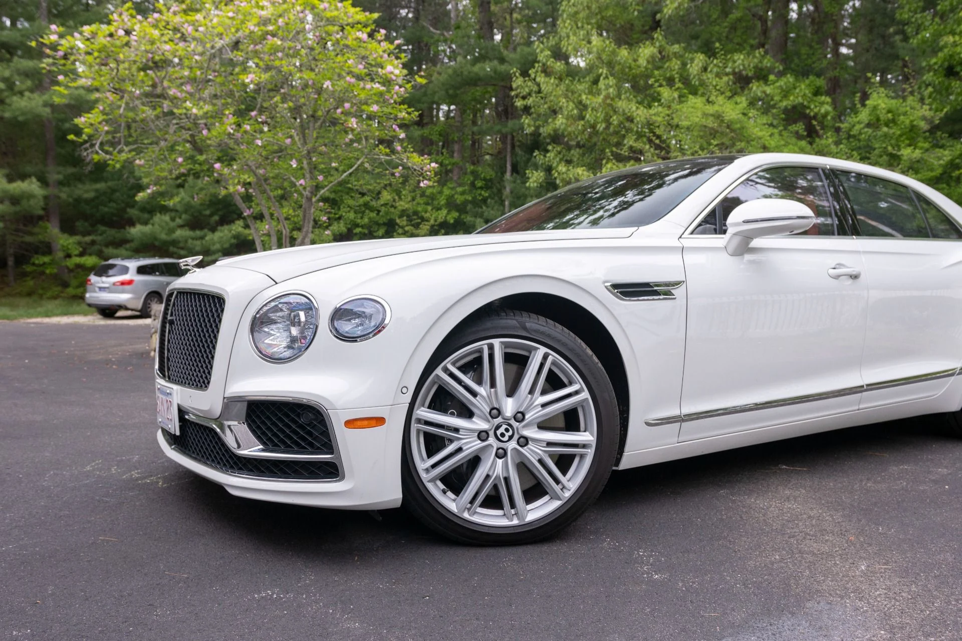 mph002_941396171_Used_2024_Bentley_Flying_Spur_V8_1779398452_0e012e083c