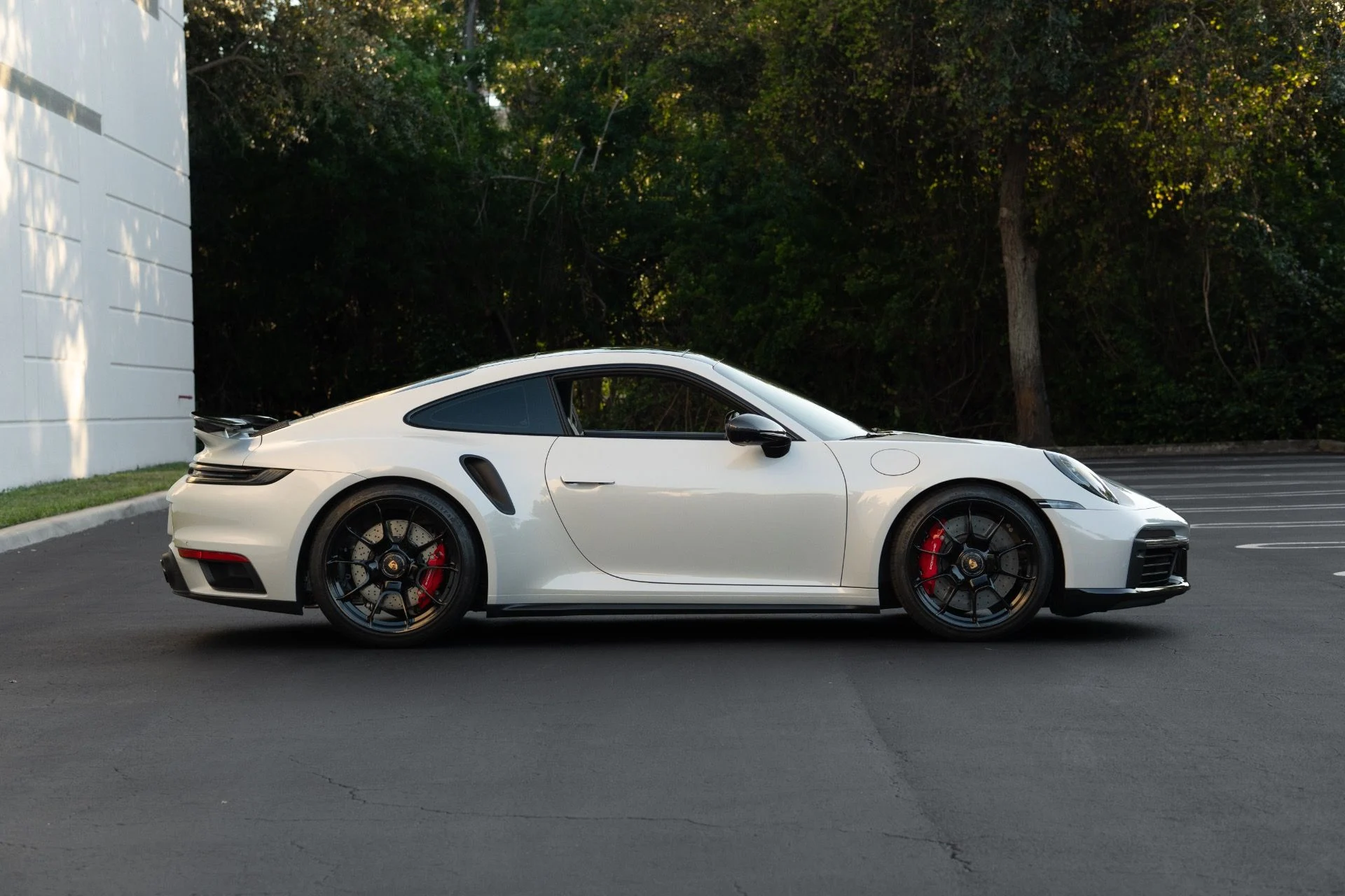 mph002_94570203_Used_2024_Porsche_911_Turbo_1762281596_ba683920fa