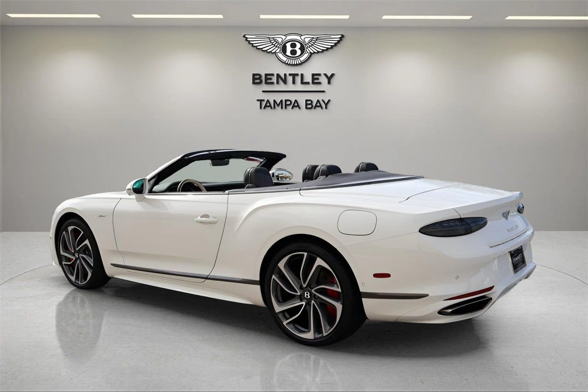 mph002_953334049_3_e7ec511abf