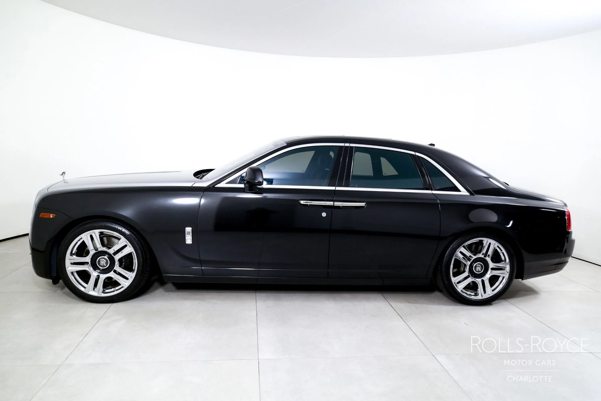 mph002_957142098_Used_2015_Rolls_Royce_Ghost_1769450770_c0ab72441c